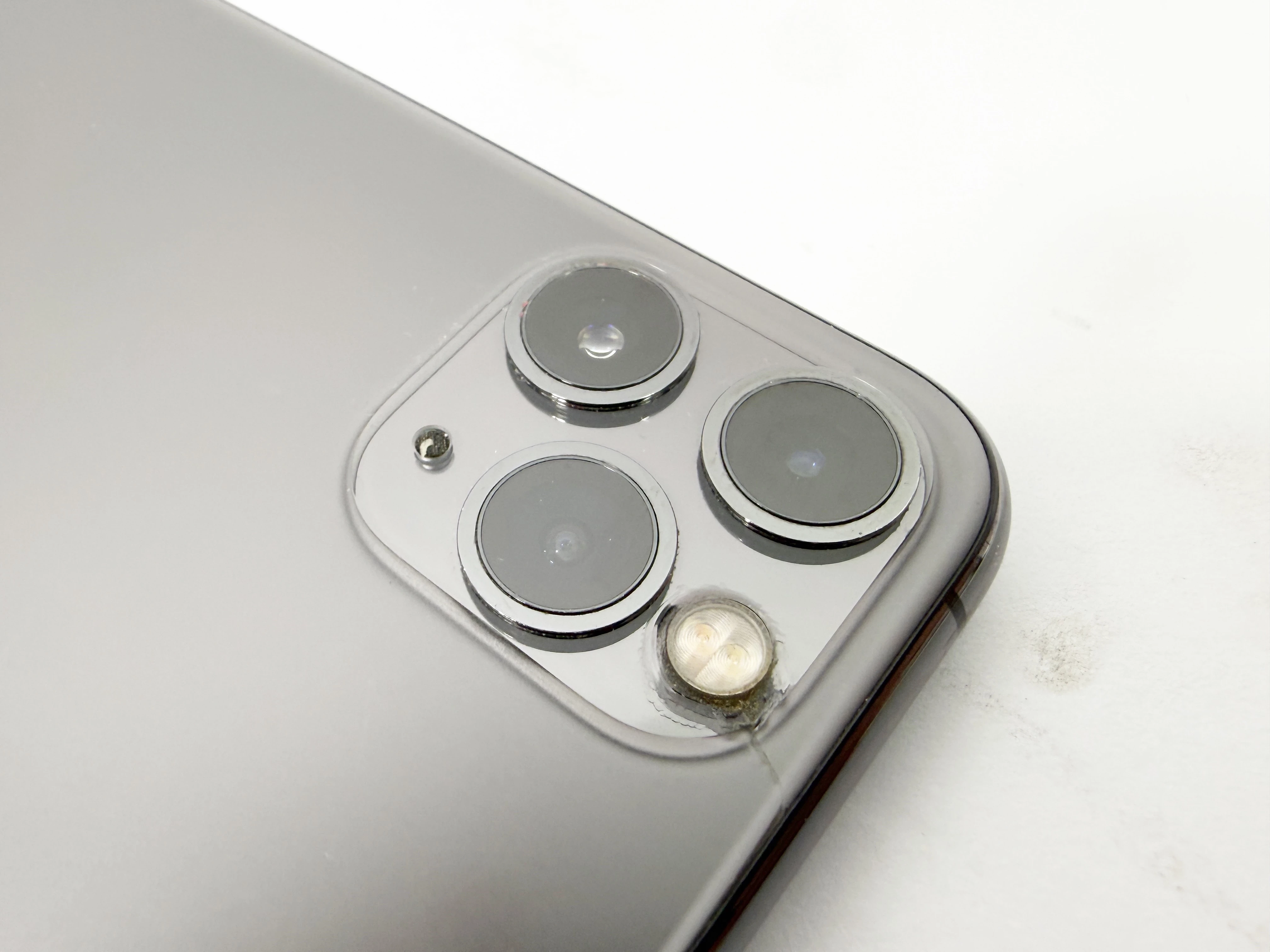 telefon-apple-iphone-11-pro-max-64gb-kondycja-82-okazja-wbudowana-pamiec-202869-214193