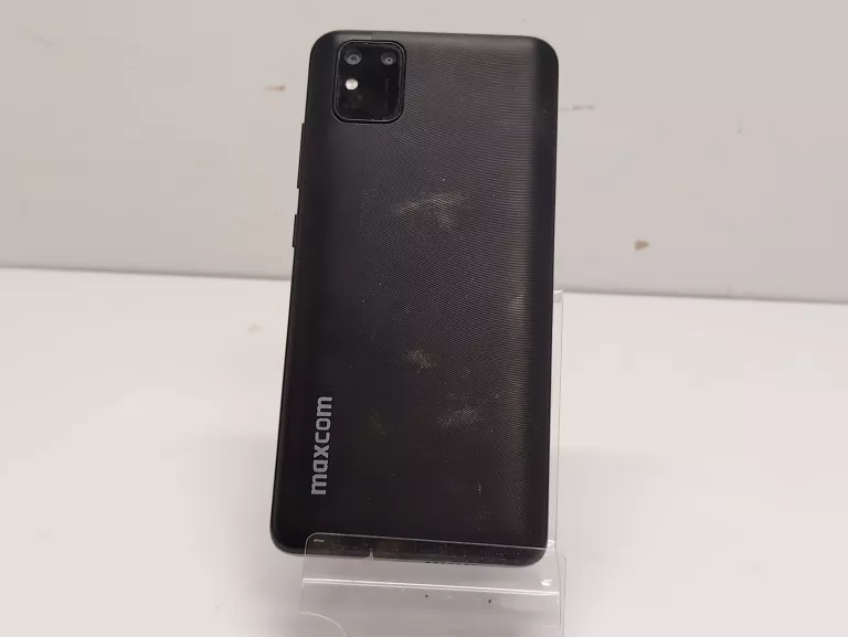 telefon-maxcom-ms554-pud-przekatna-ekranu-550