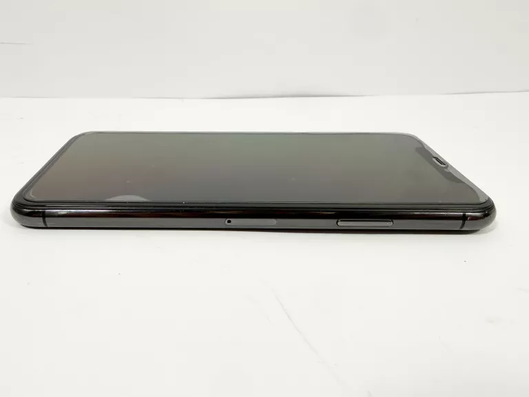 telefon-apple-iphone-11-pro-max-64gb-kondycja-82-okazja-kod-producenta-mwhd2zda