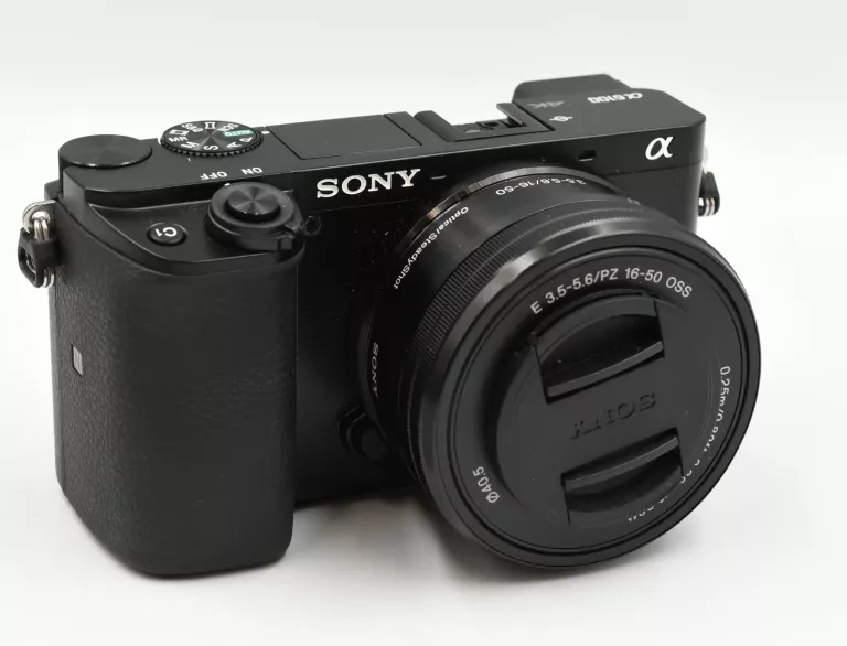 sony-alpha-6100-obiektyw-16-50mm-ean-gtin-4548736166349