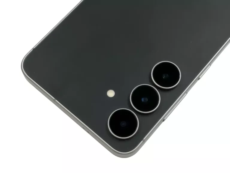 smartfon-samsung-galaxy-s25-fe-5g-8128gb-67-120hz-czarny-typ-202685-212929