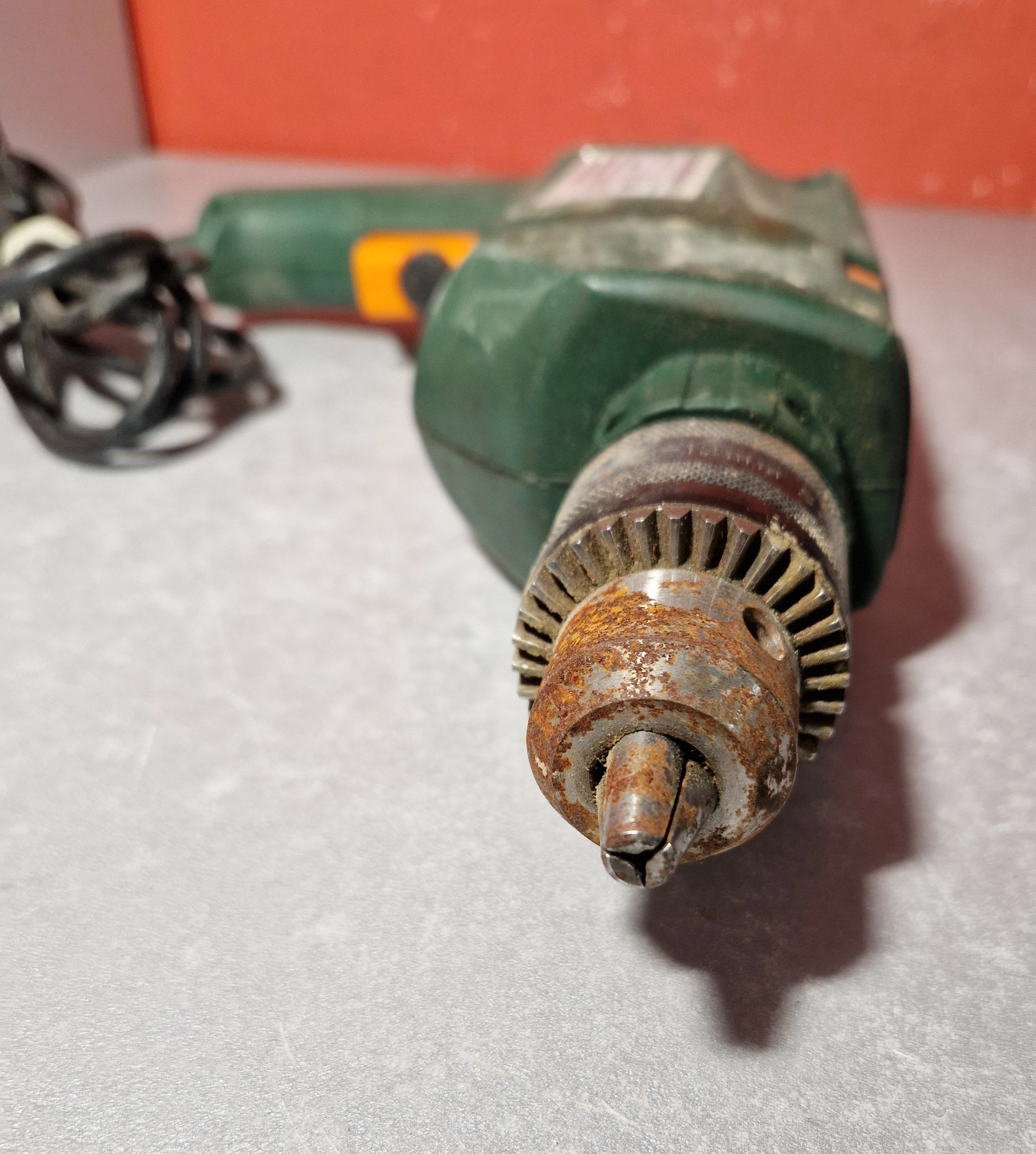 wiertarka-udarowa-born-skan03019-800w-stan-11323-2