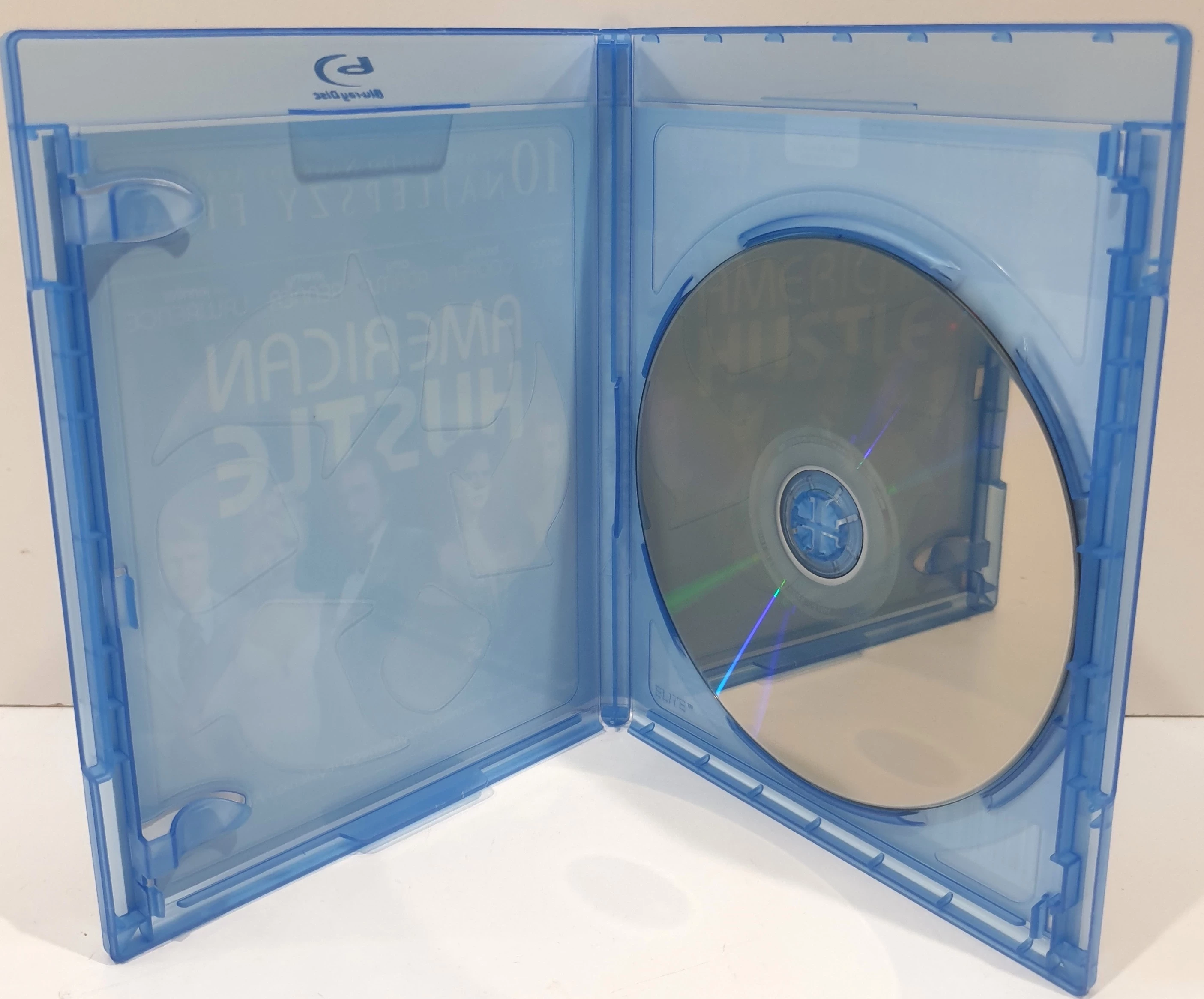 american-hustle-blu-ray-nosnik-246845-622169