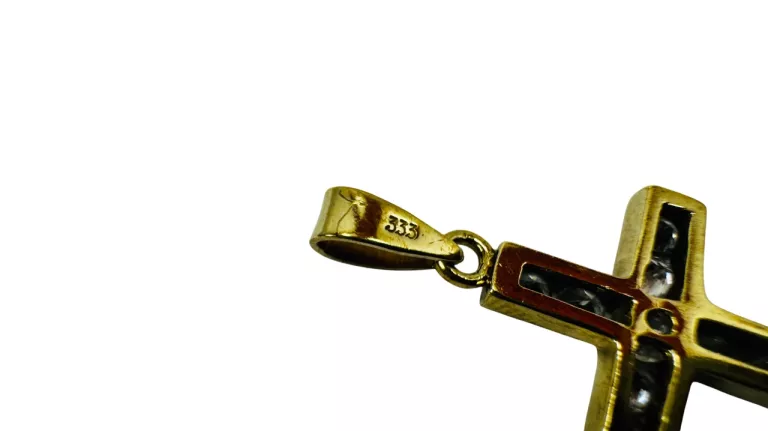 zloty-wisiorek-krzyzyk-cyrkonie-proba-333-171g-material-15835-2