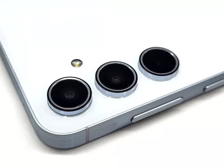 telefon-samsung-a55-5g-8gb128gb-pamiec-ram-202865-214113