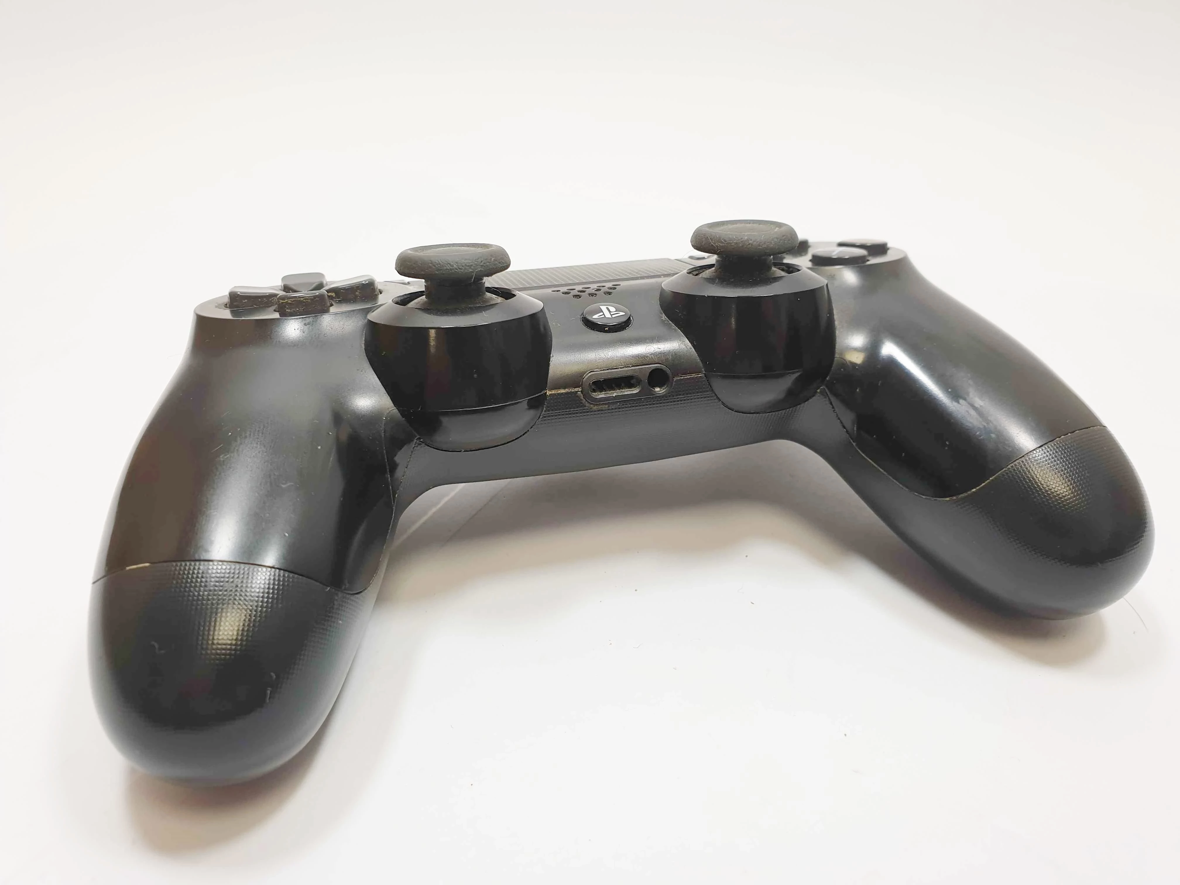 pad-do-ps4-czarny-kod-producenta-9950103