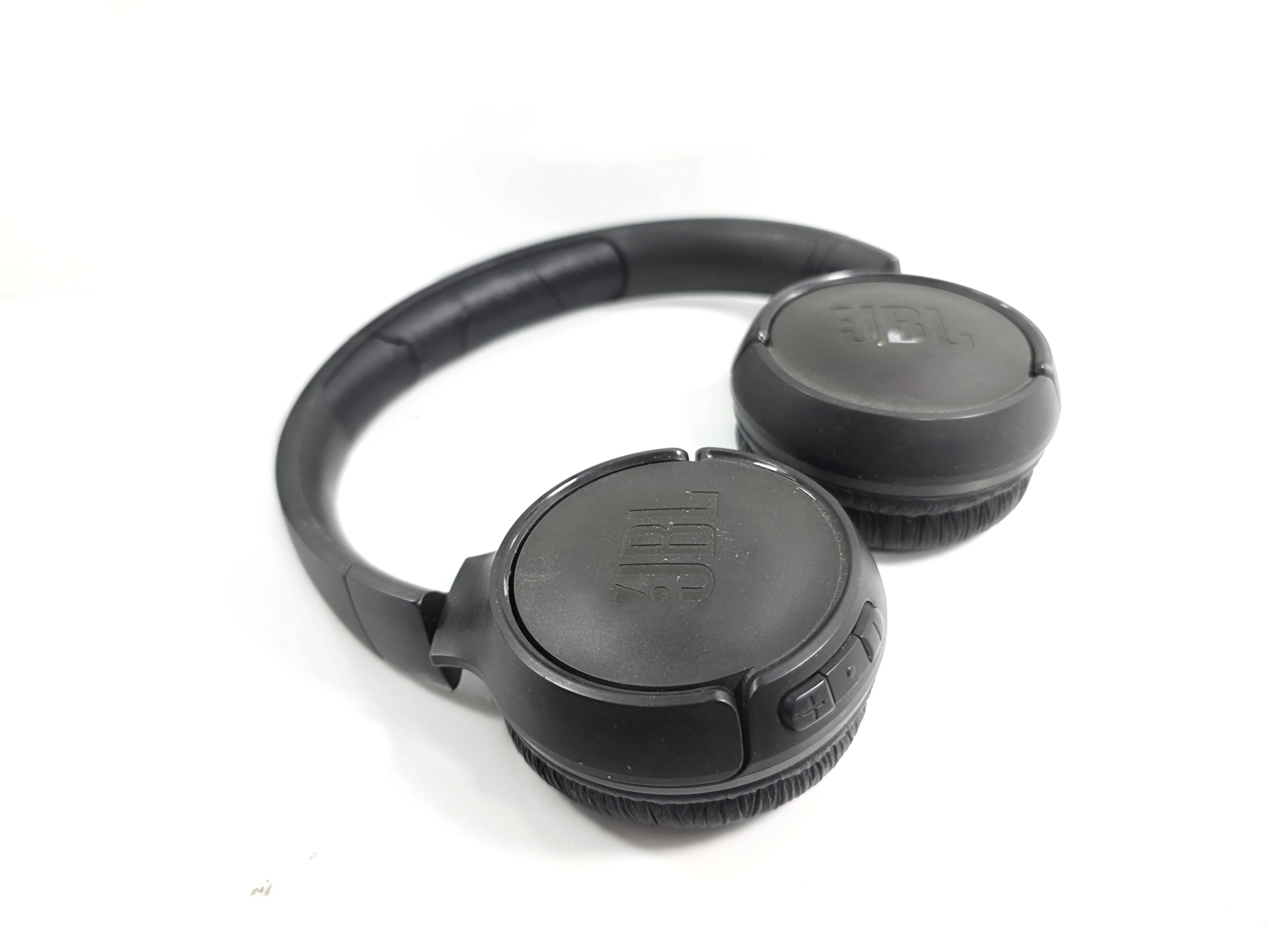 sluchawki-jbl-tune-510-bt-stan-11323-2