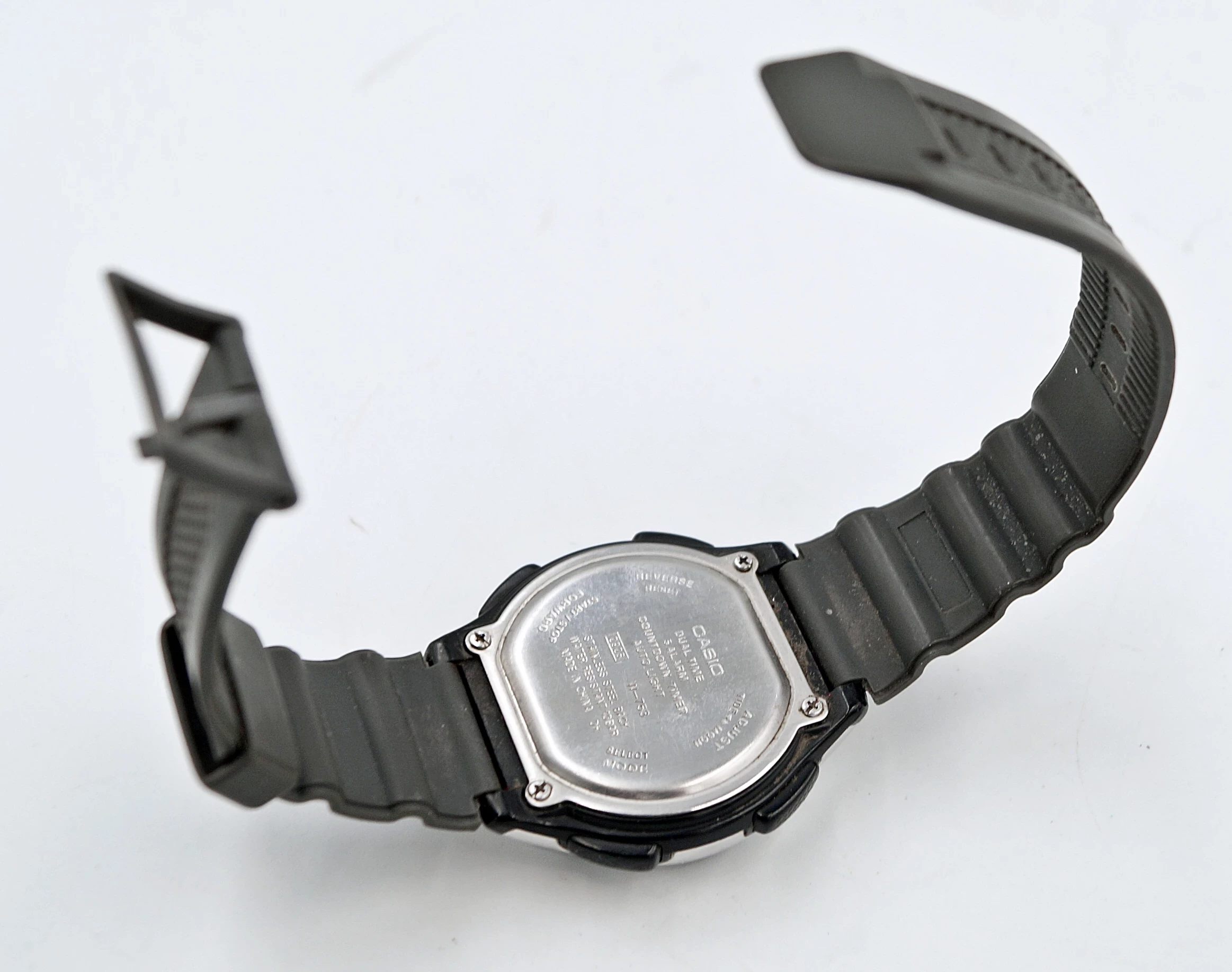 zegarek-casio-w-753-material-paska-129219-3