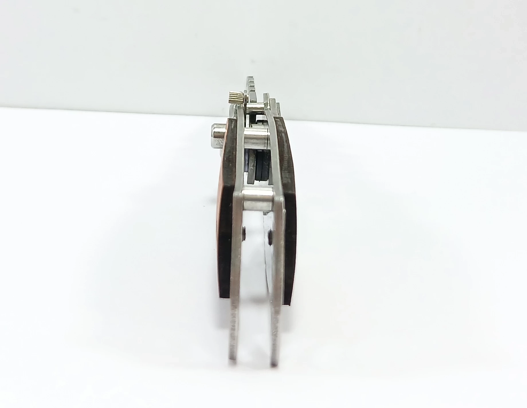 noz-sprezynowy-skladany-brazowy-kod-producenta-5904734421795