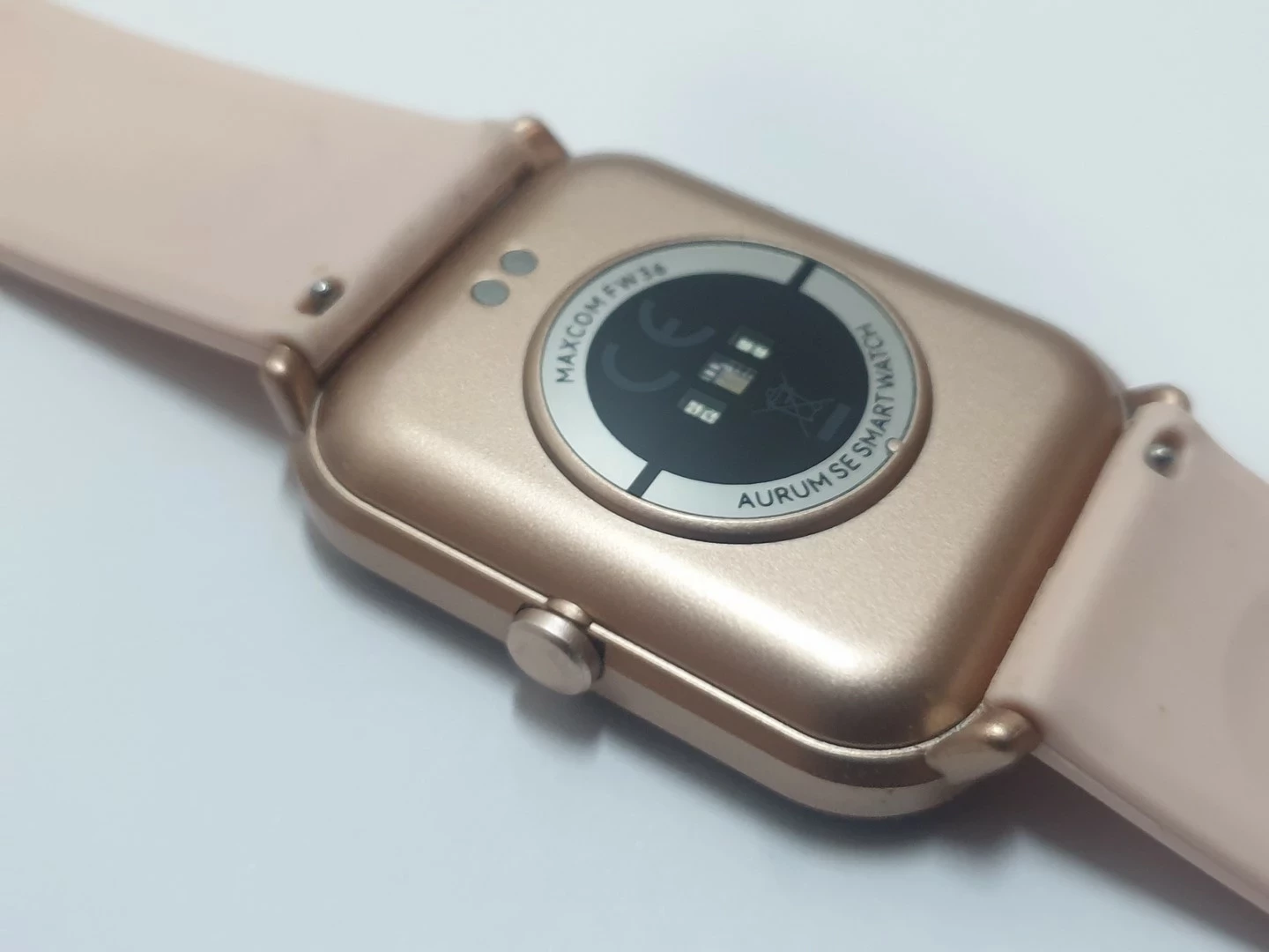 smartwatch-maxcom-aurum-se-wysokosc-koperty-500