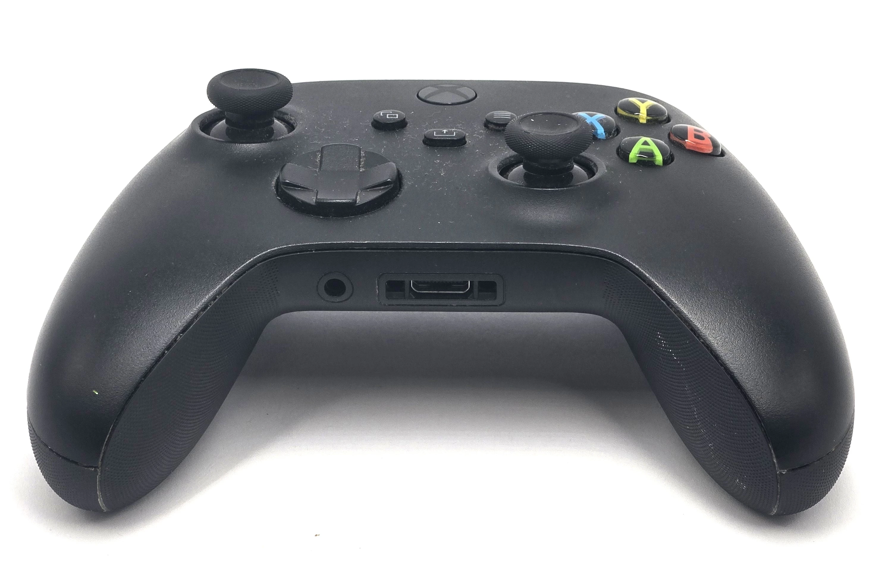 pad-do-xbox-model-1914-czarny-stan-11323-2