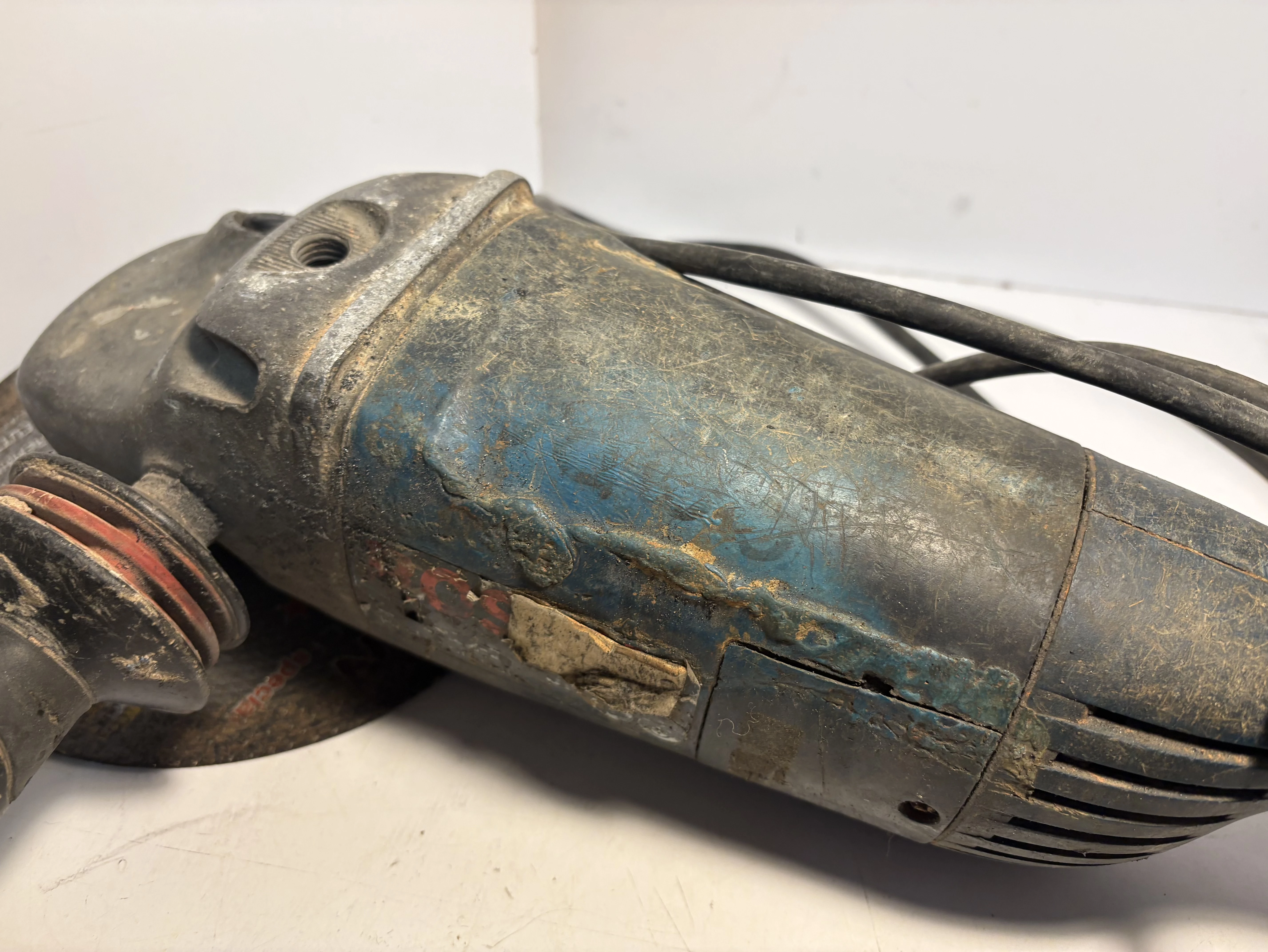 duza-szlifierka-katowa-bosch-1800w-ean-gtin-3165140923965