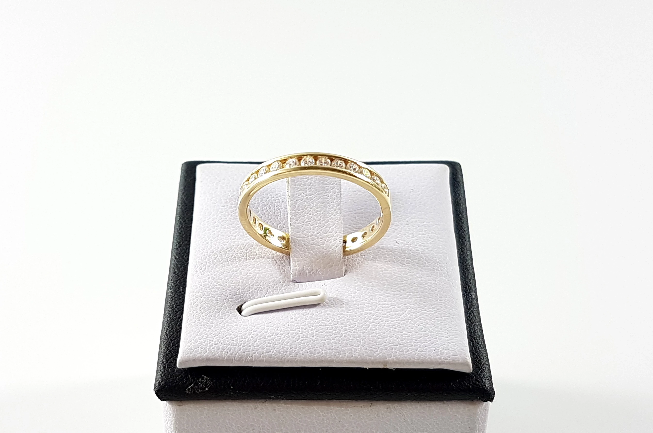 zloty-pierscionek-obraczka-cyrkonia-585-325g-roz-22-material-15835-2