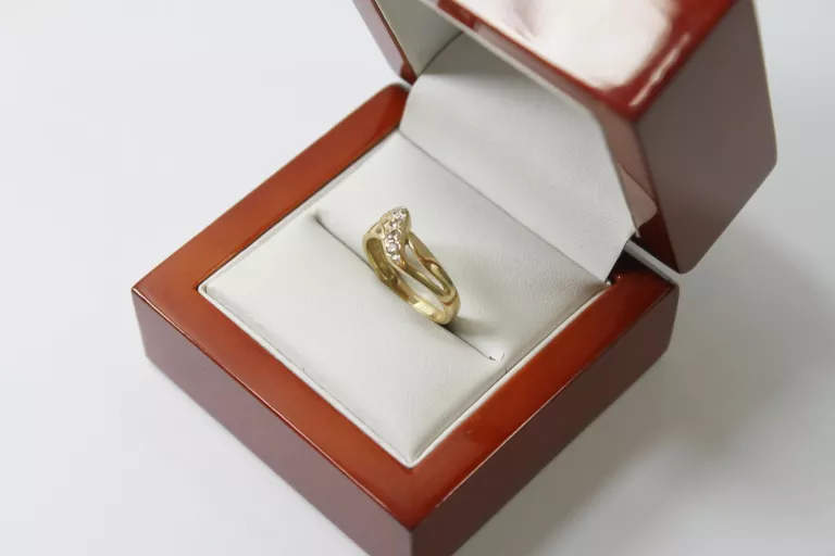 zloty-pierscionek-585-g221-r11-material-15835-2