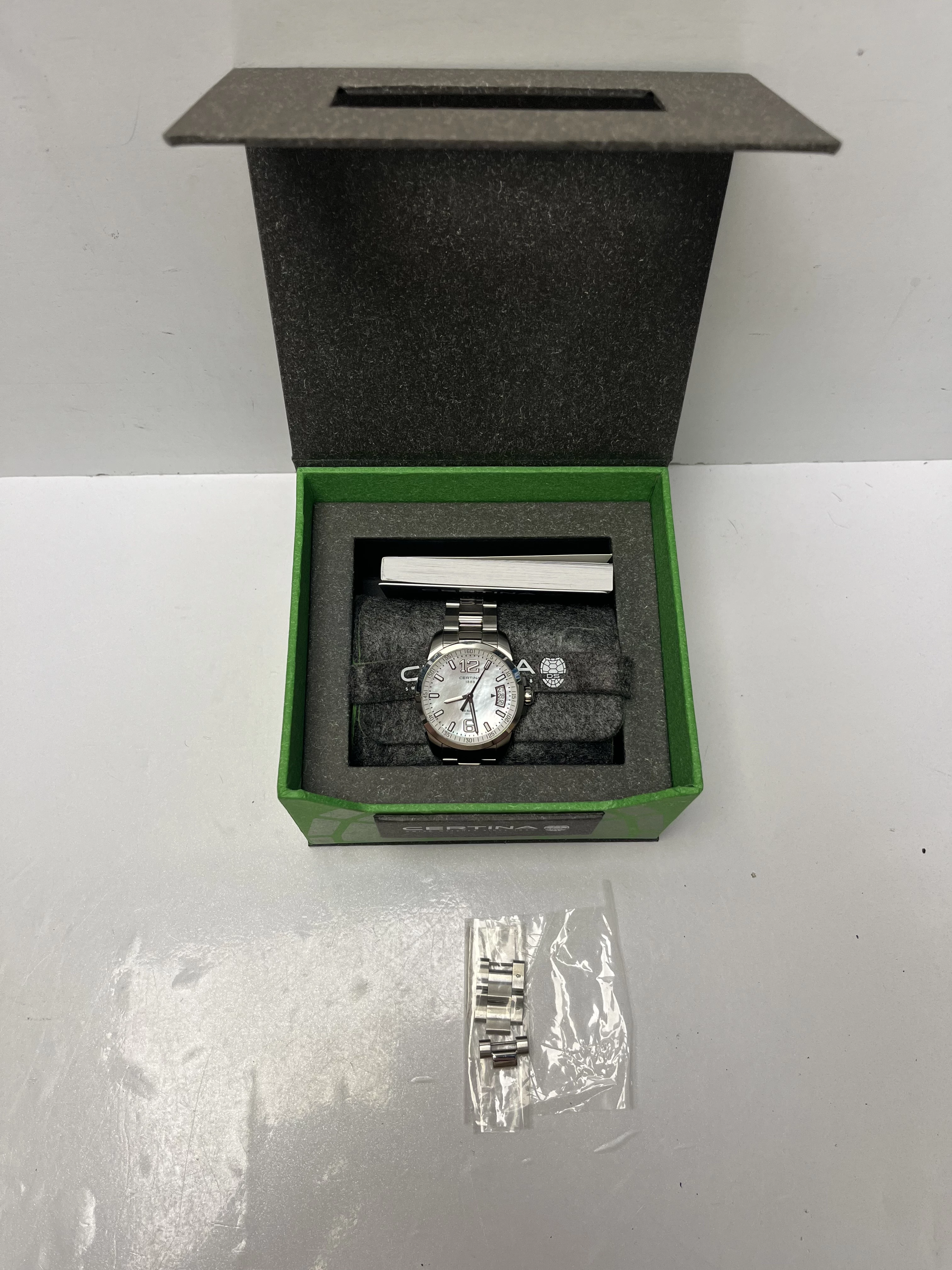 zegarek-certina-ds-rookie-c016410-osiedle-teatralne-3u15-krakow