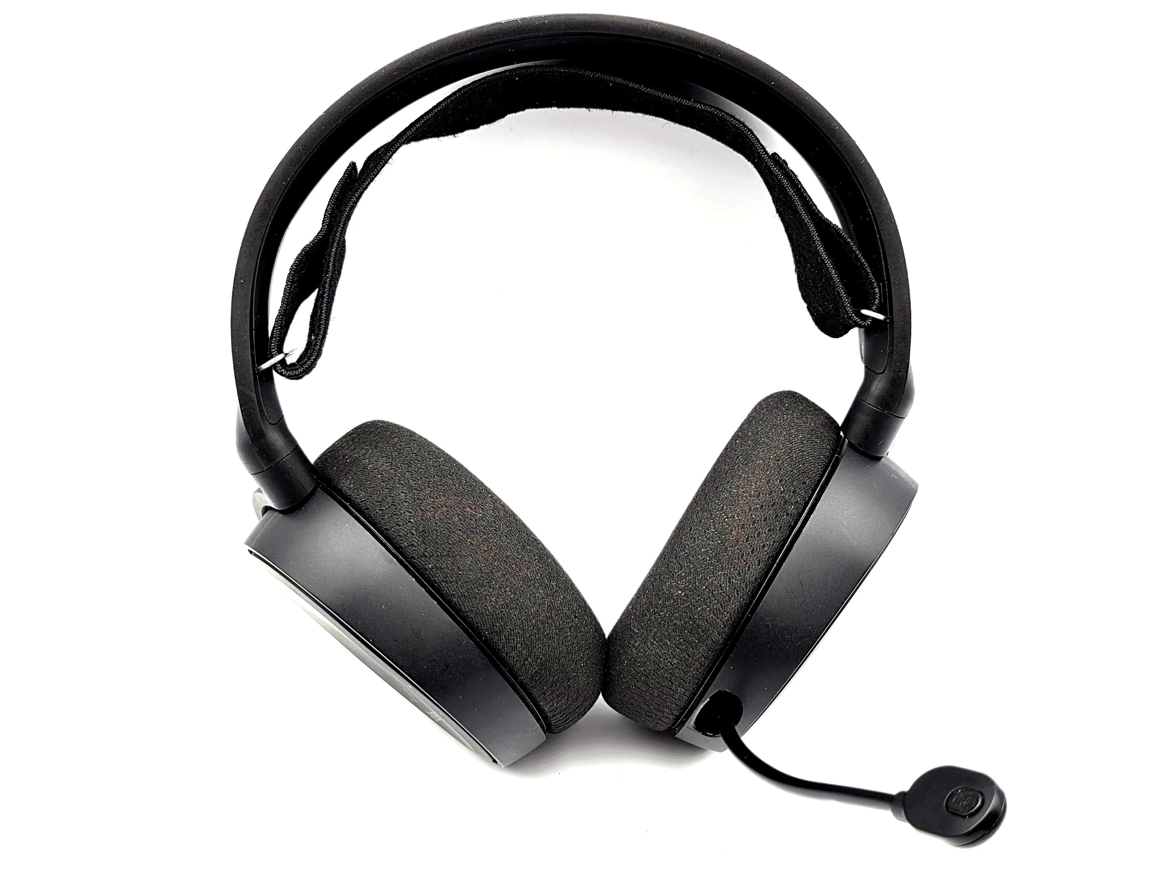 sluchawki-nauszne-przewodowe-z-mikrofonem-steelseries-arctis-5-czarne-stan-11323-2