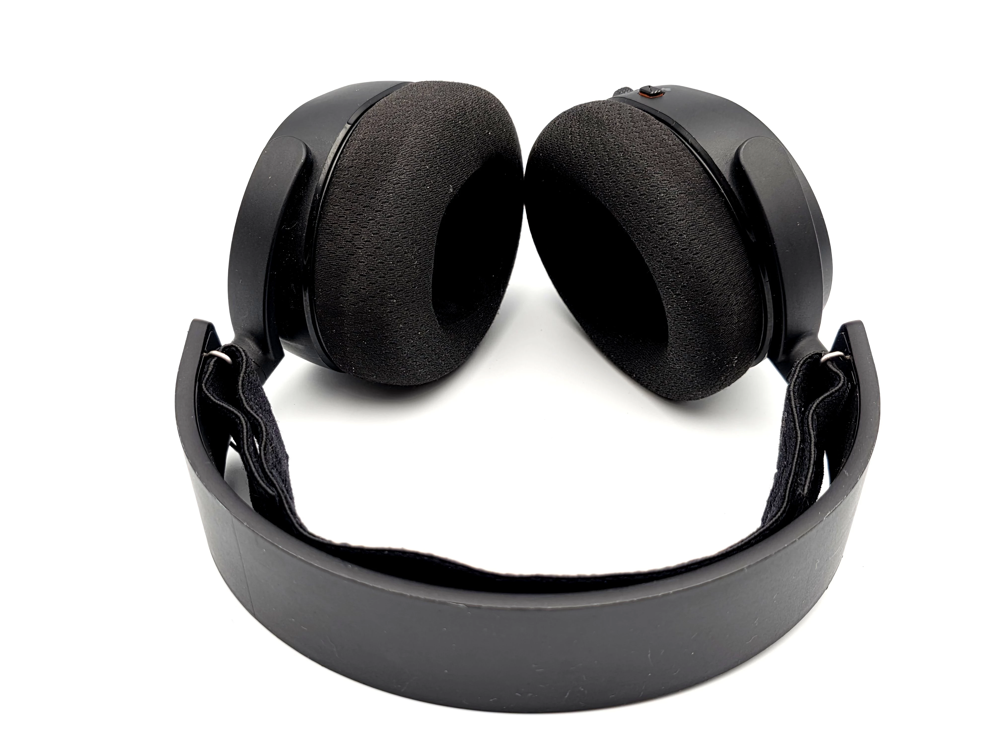 sluchawki-nauszne-przewodowe-z-mikrofonem-steelseries-arctis-5-czarne-rodzaj-sluchawek-203681-217745