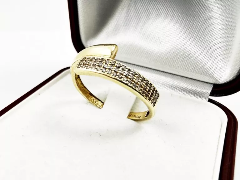 zloty-pierscionek-p585-z-cyrkoniami-rozmiar-18-waga-170-krzywoustego-324-wroclaw