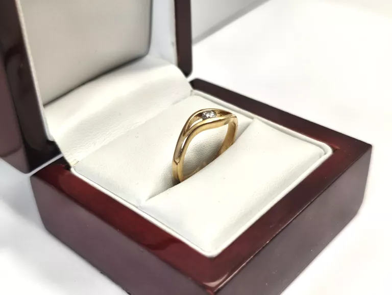 zloty-pierscionek-z-cyrkonia-r17-585-304g-stan-11323-2