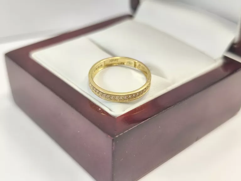 zloty-pierscionek-z-cyrkoniami-r9-585-137g-material-15835-2