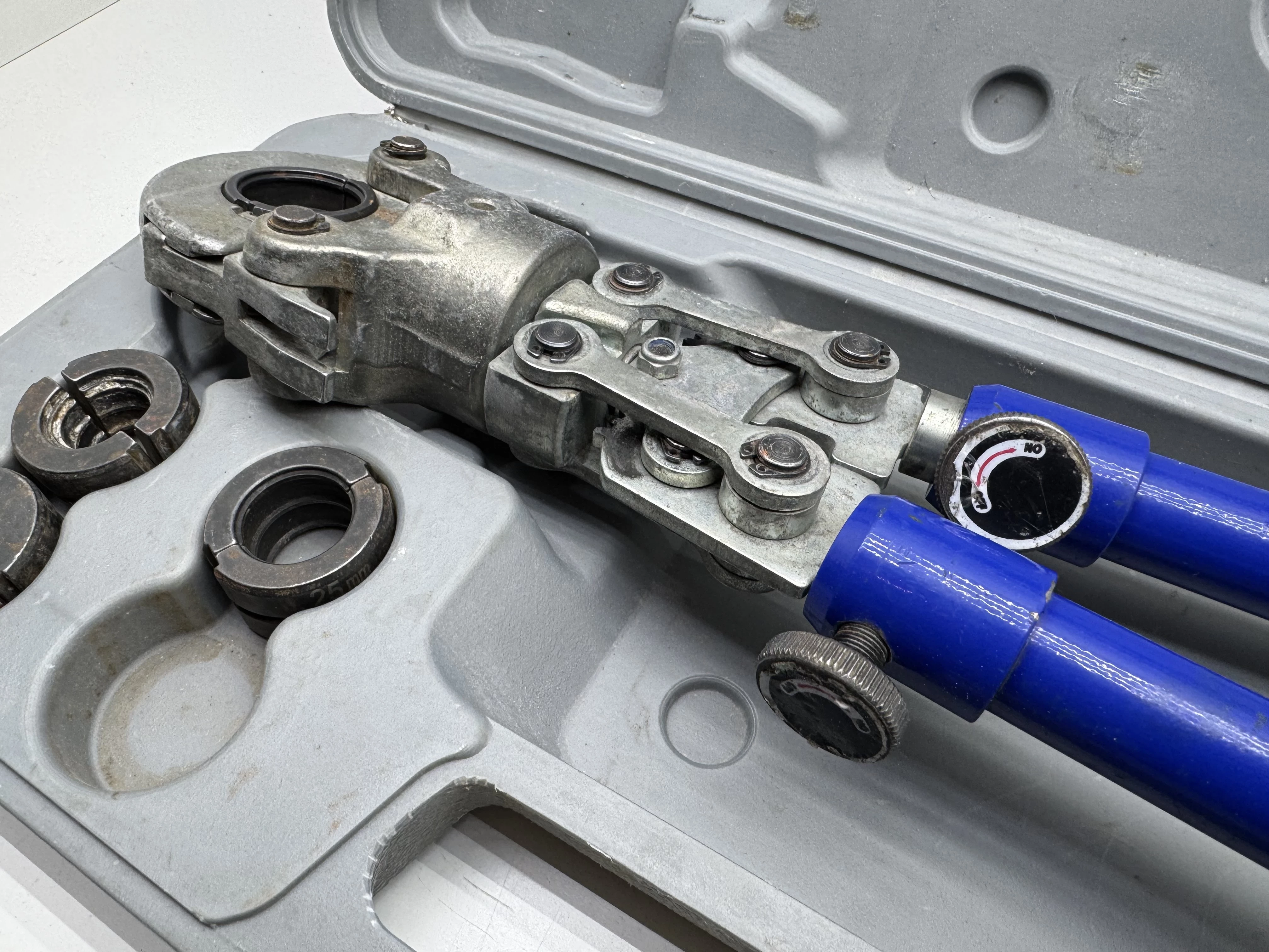 zaciskarka-rur-pex-prasa-hydrauliczna-typu-u-i-h-16202532-mm-dedra-1266-marka-248811-950237