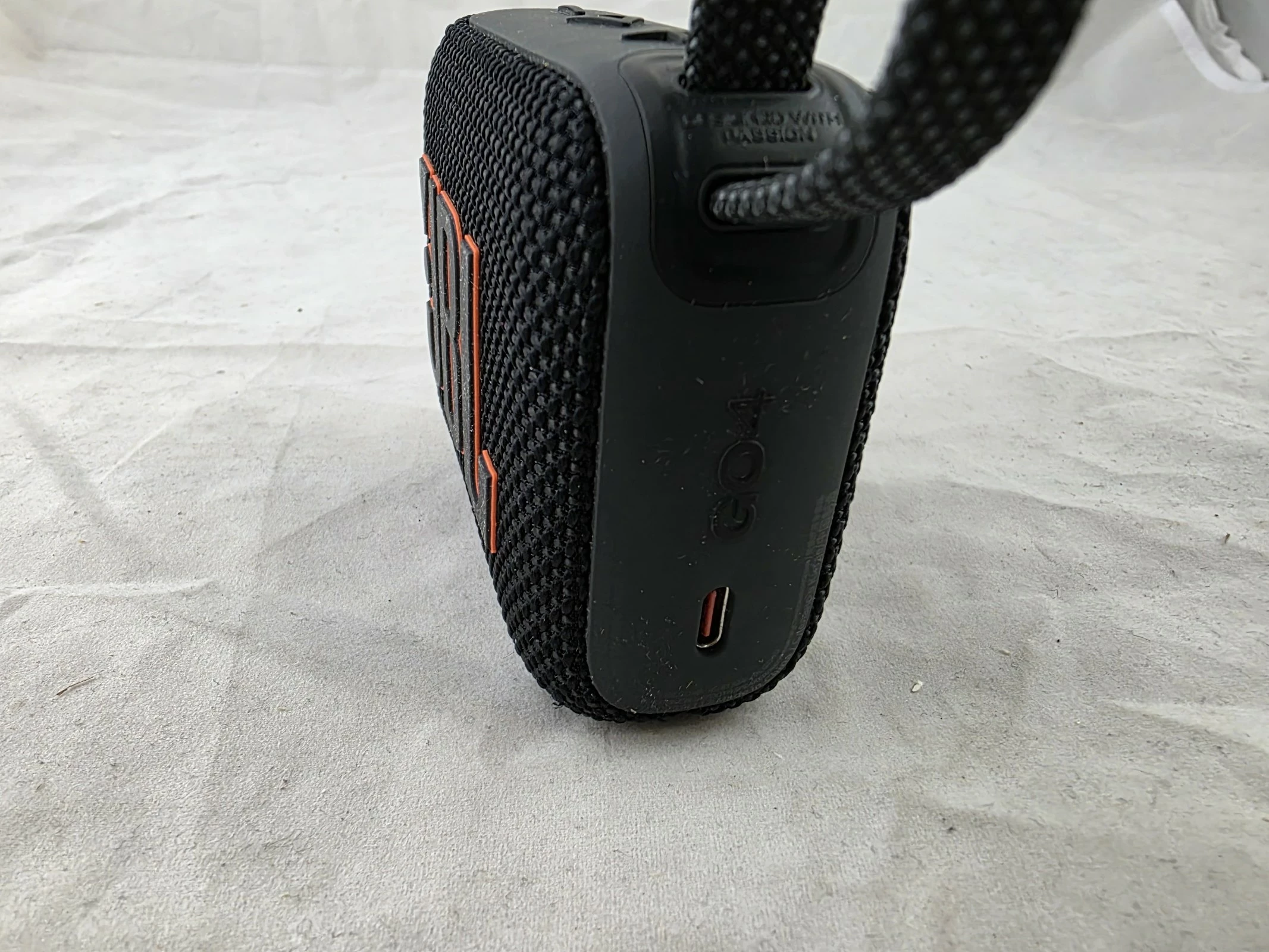 glosnik-jbl-go-4-moc-420