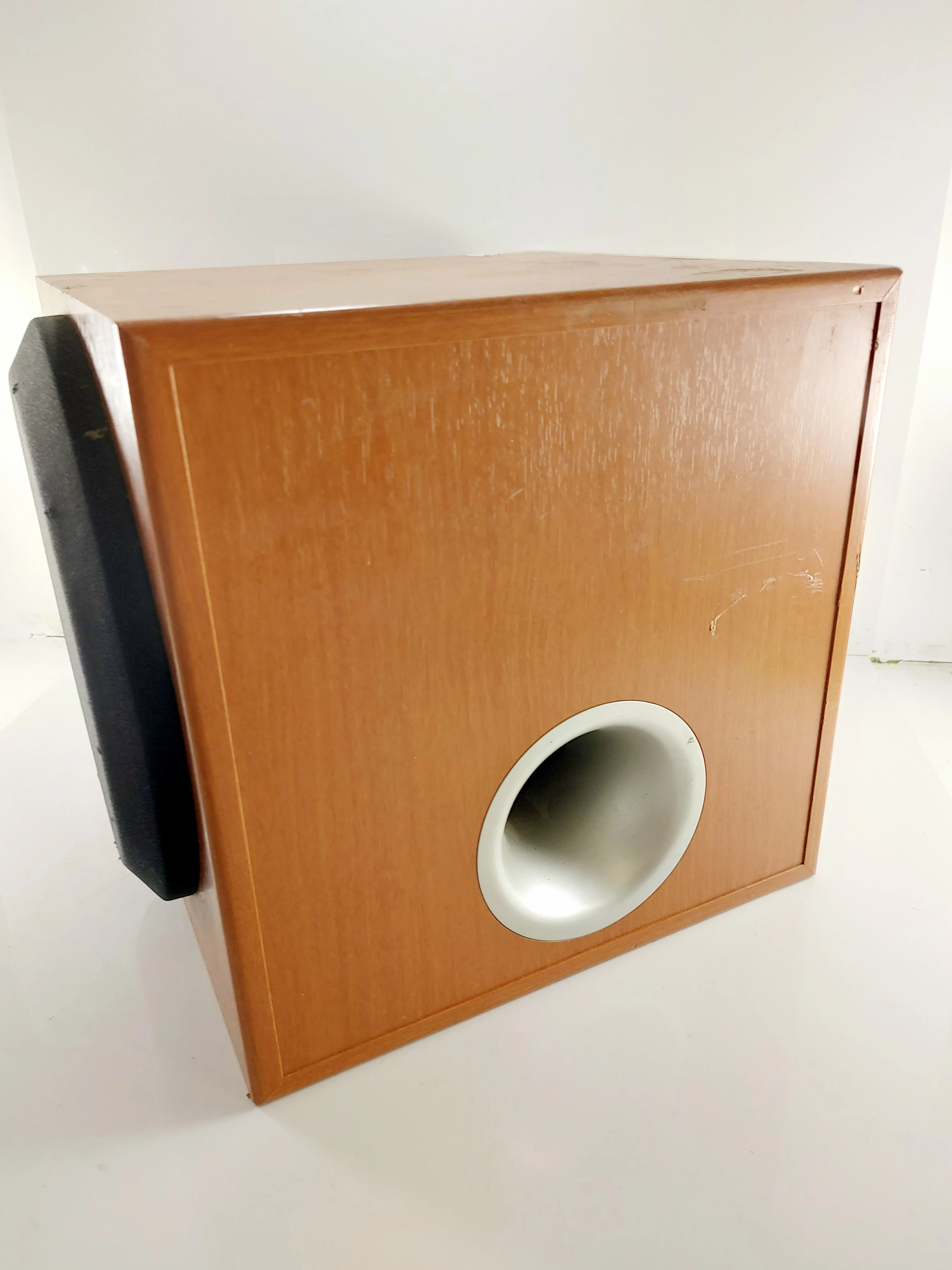 subwoofer-yamaha-yst-sw012-ean-gtin-4957812329323