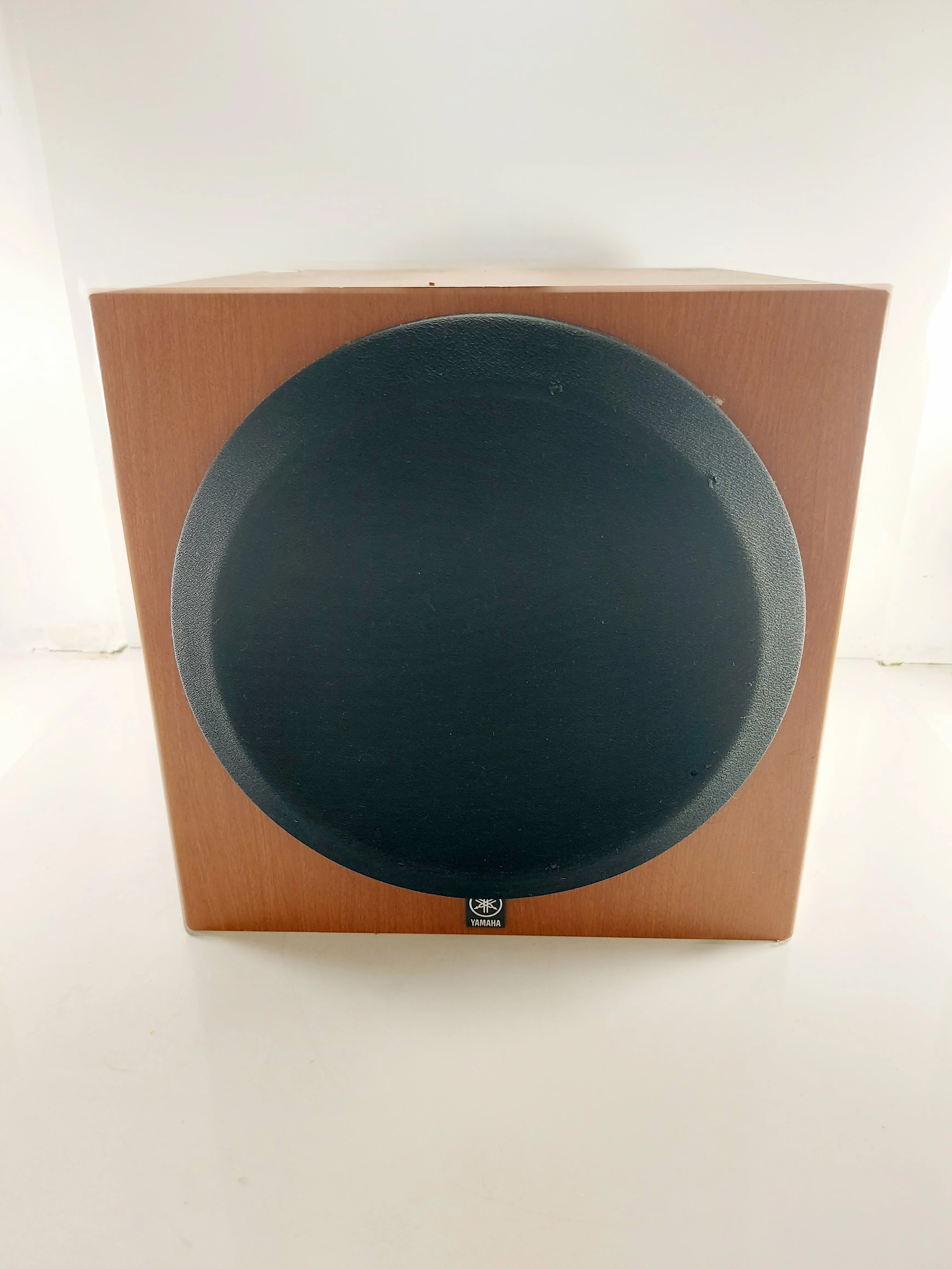 subwoofer-yamaha-yst-sw012-starolecka-63-poznan-x