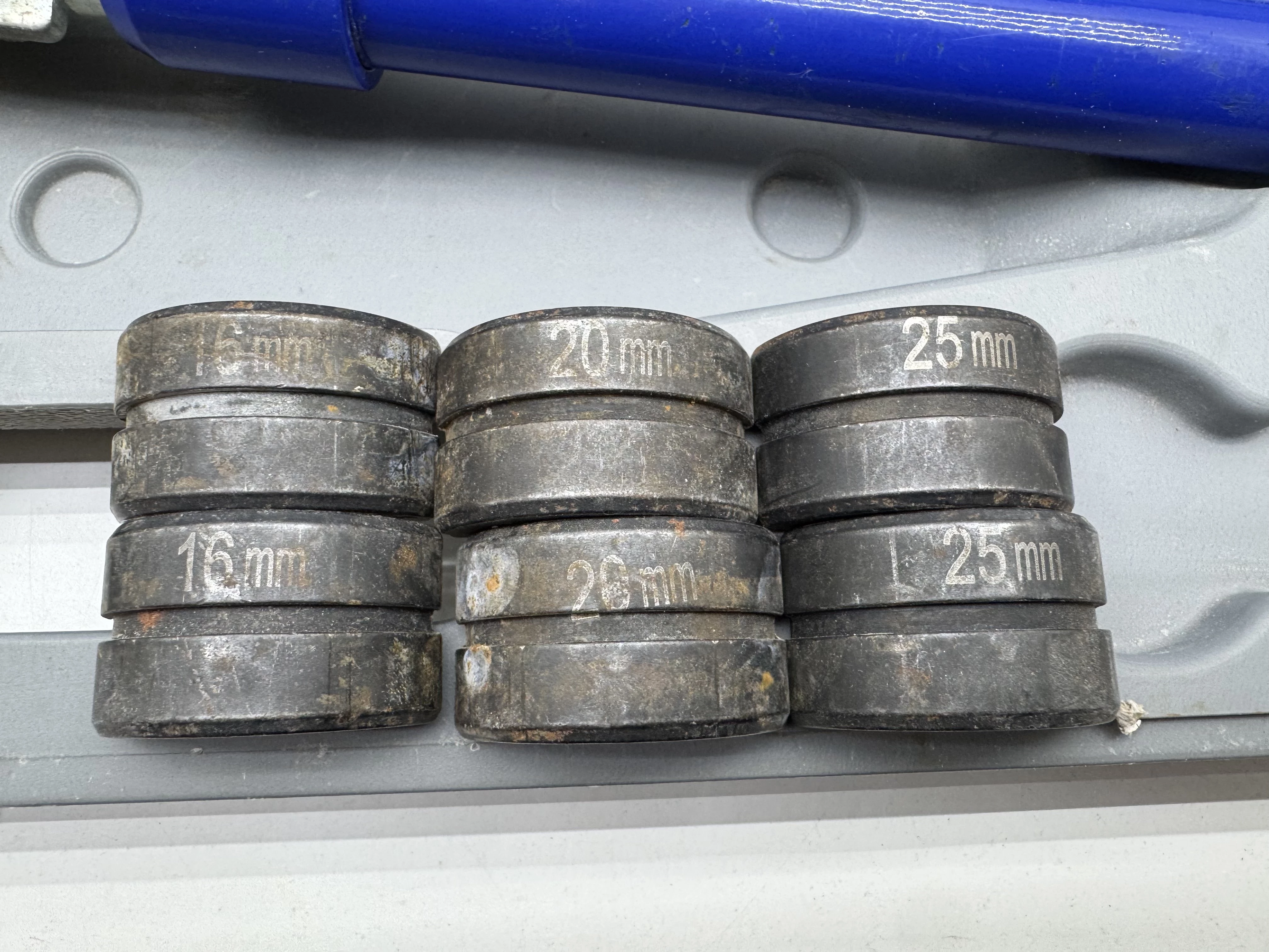 zaciskarka-rur-pex-prasa-hydrauliczna-typu-u-i-h-16202532-mm-dedra-1266-maksymalna-srednica-szczek-3200