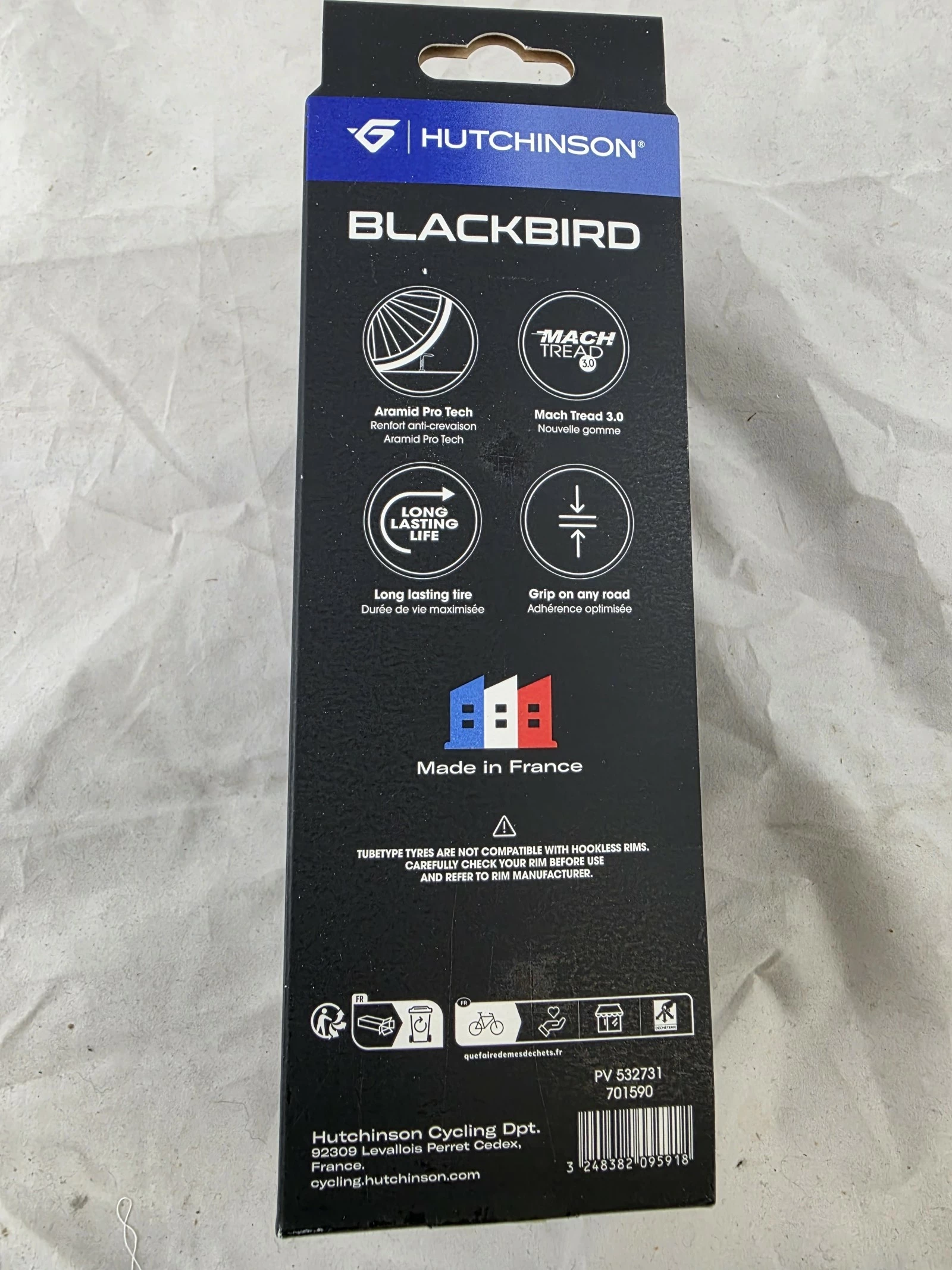 opona-szosowa-700x26-ts-hutchinson-blackbird-ean-gtin-3248382094126