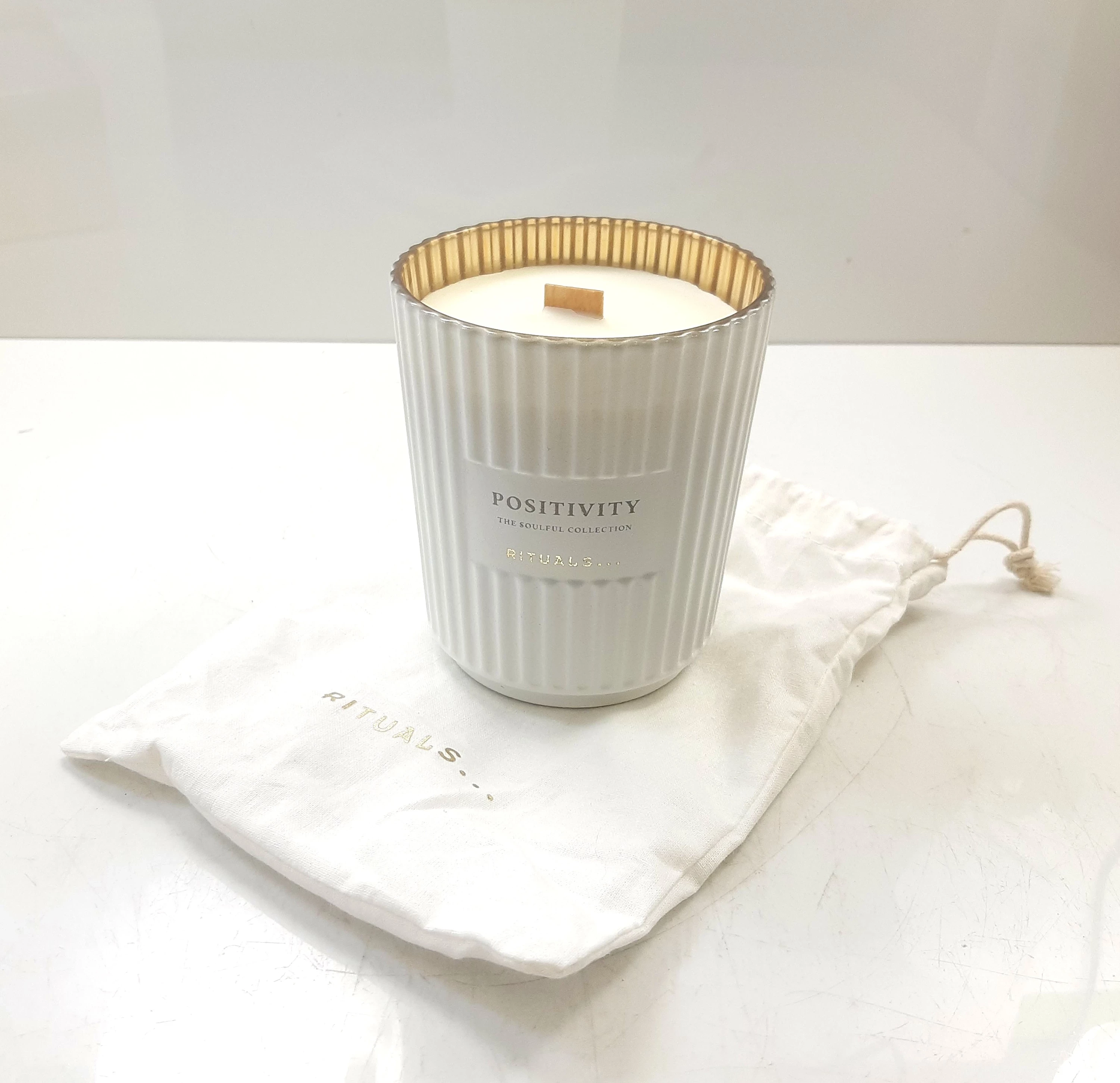 swieca-zapachowa-rituals-positivity-bergamotneroli-360g-ean-gtin-8719134158243