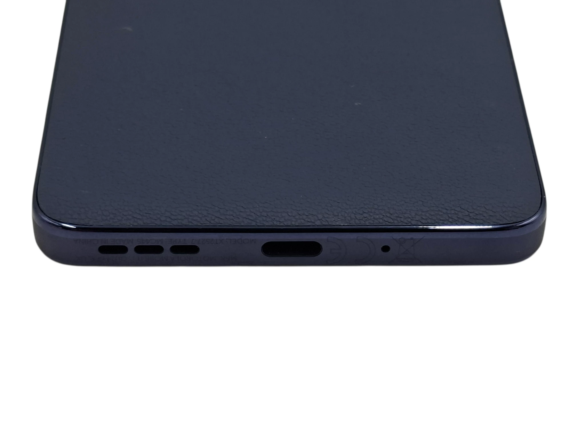 smartfon-motorola-moto-g86-power-12256gb-667-50mp-6720mah-oled-opis-przekatna-ekranu-667