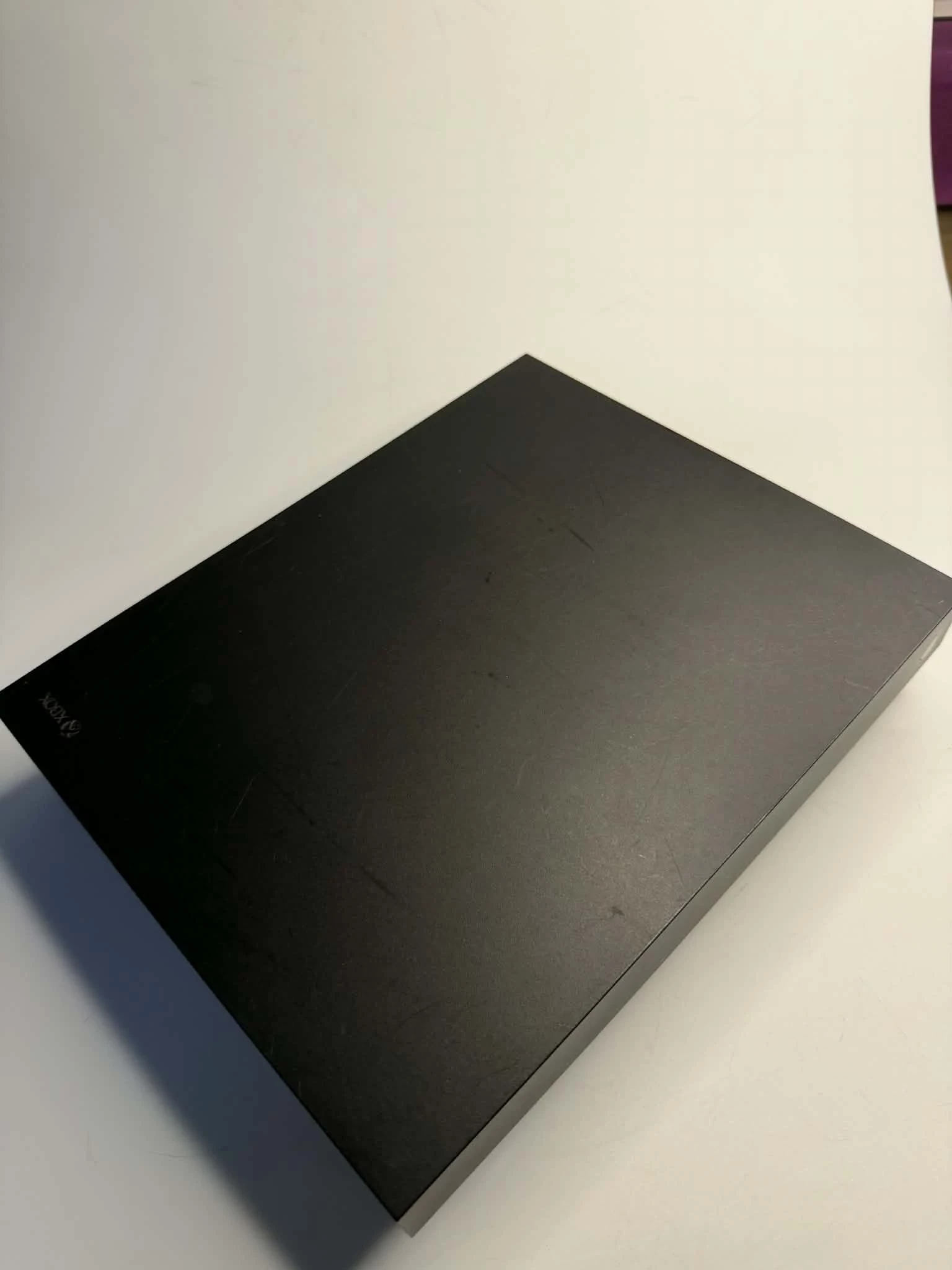 konsola-xbox-one-x-1787-1-tb-liczba-kontrolerow-w-zestawie-205994-225550