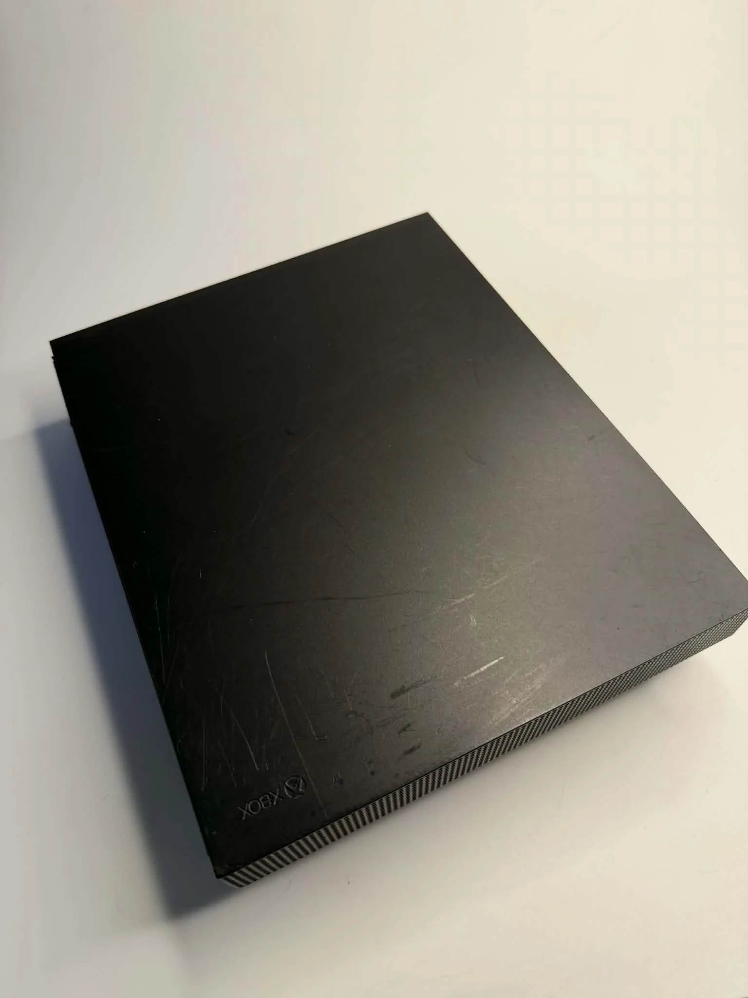 konsola-xbox-one-x-1787-1-tb-wersja-konsoli-130591-225650