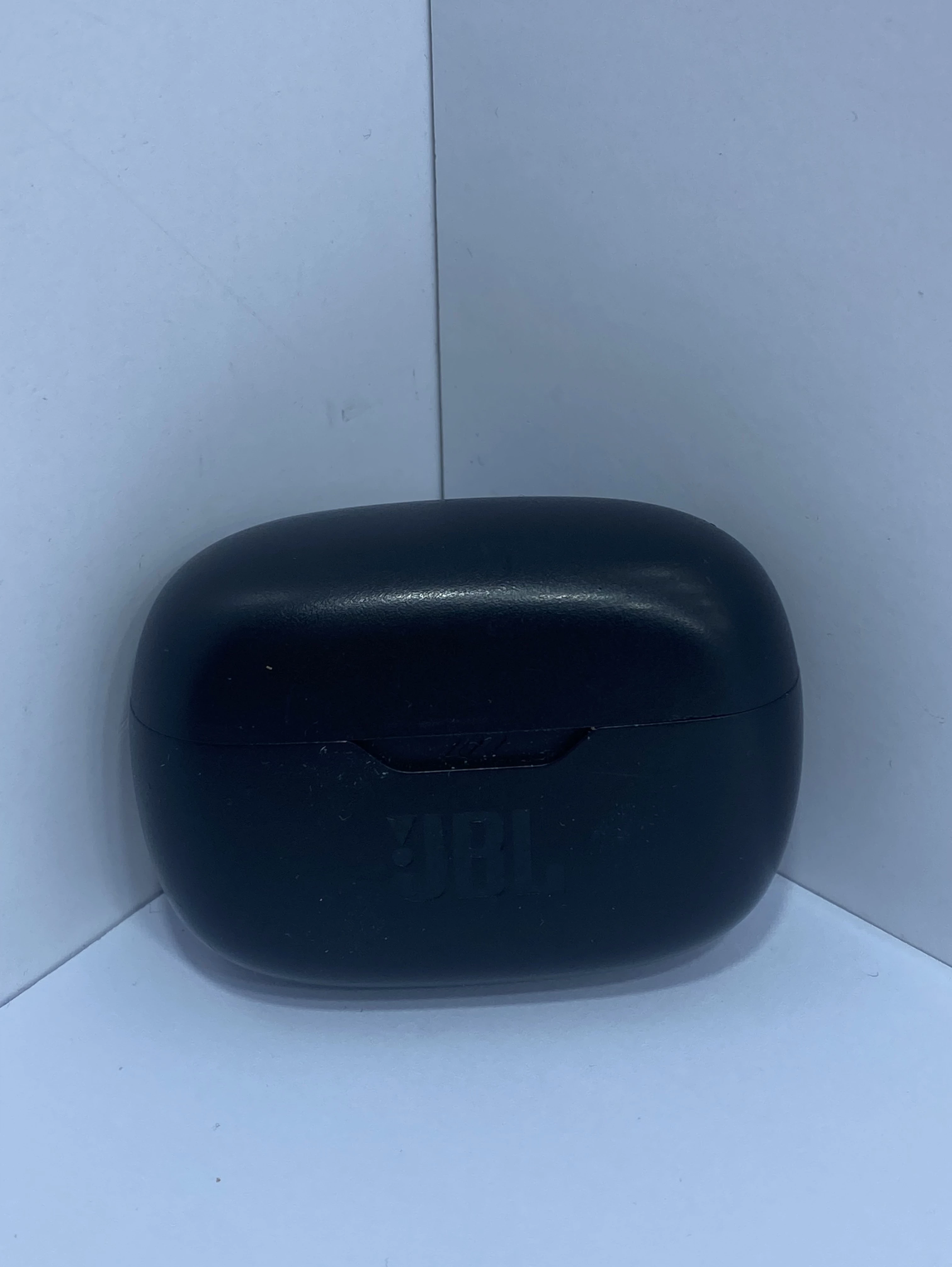 sluchawki-bezprzewodowe-jbl-wave-beam-2-batalionow-3a-plock