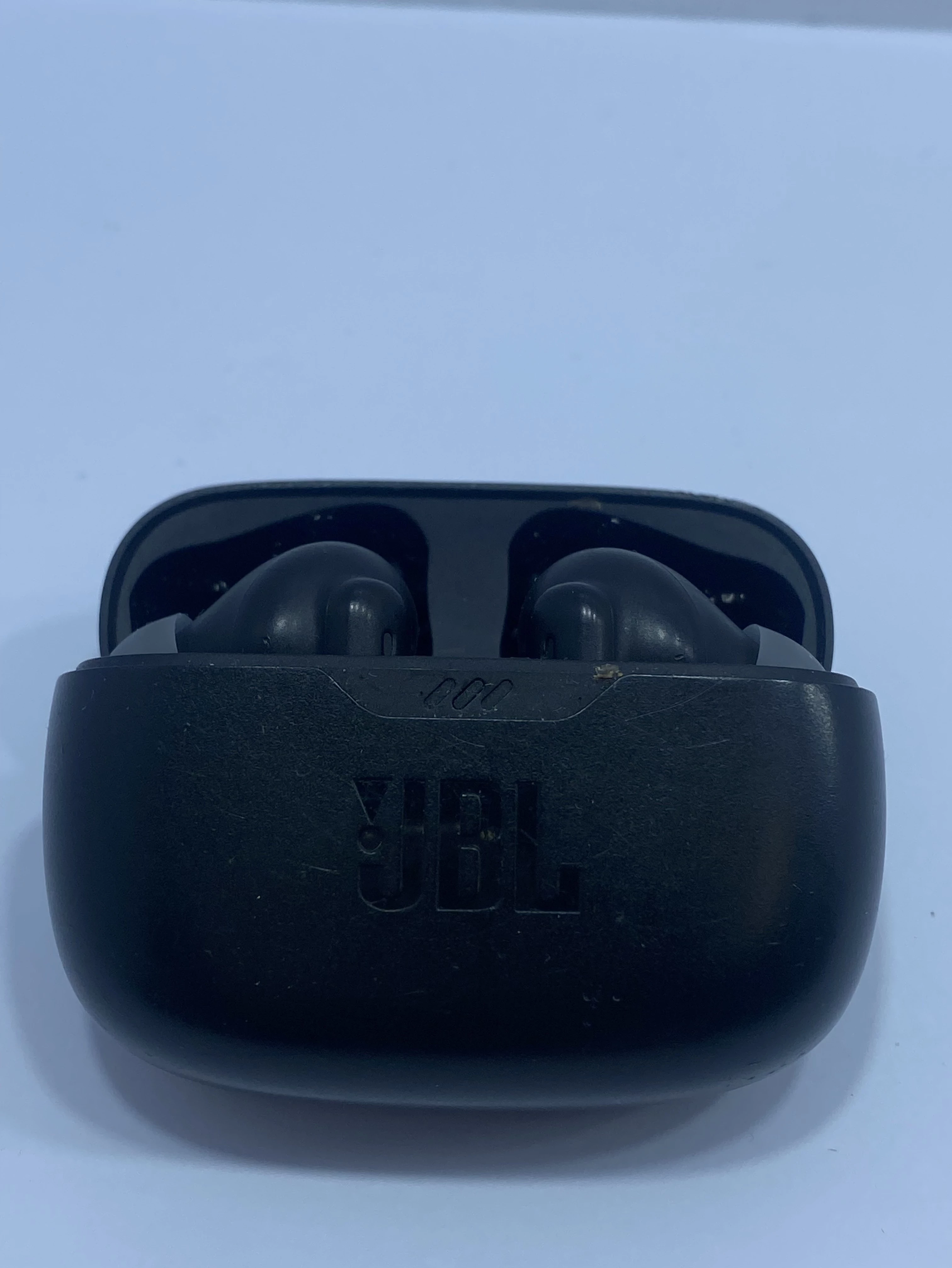 sluchawki-bezprzewodowe-jbl-wave-beam-2-stan-11323-2