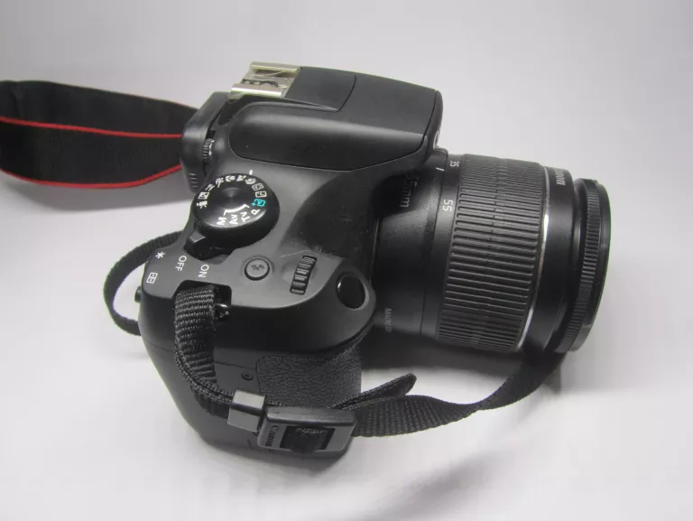 lustrzanka-canon-1300d-obiektyw-18-55mm-filtry-zestaw-przekatna-ekranu-300