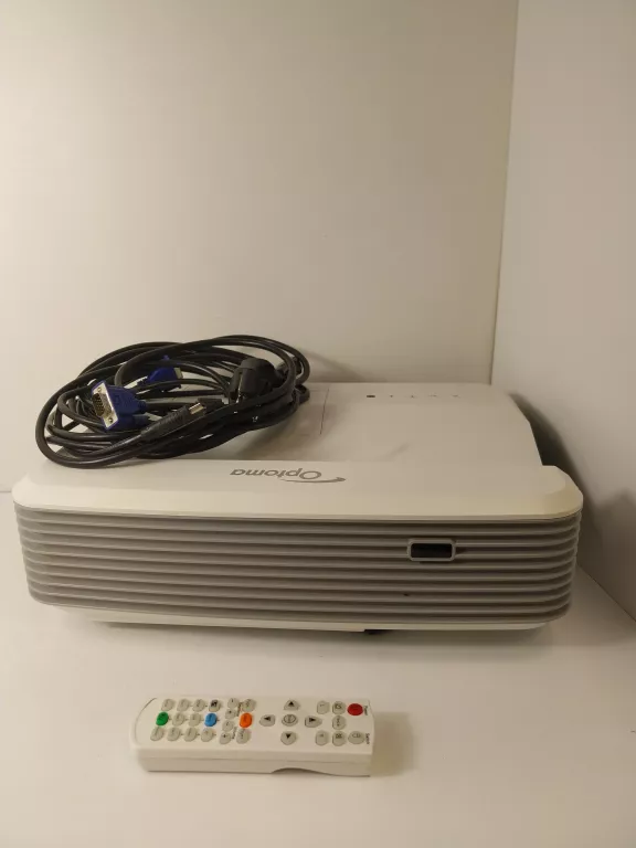 projektor-ultra-krotkoogniskowy-optoma-eh319ust-stan-11323-2