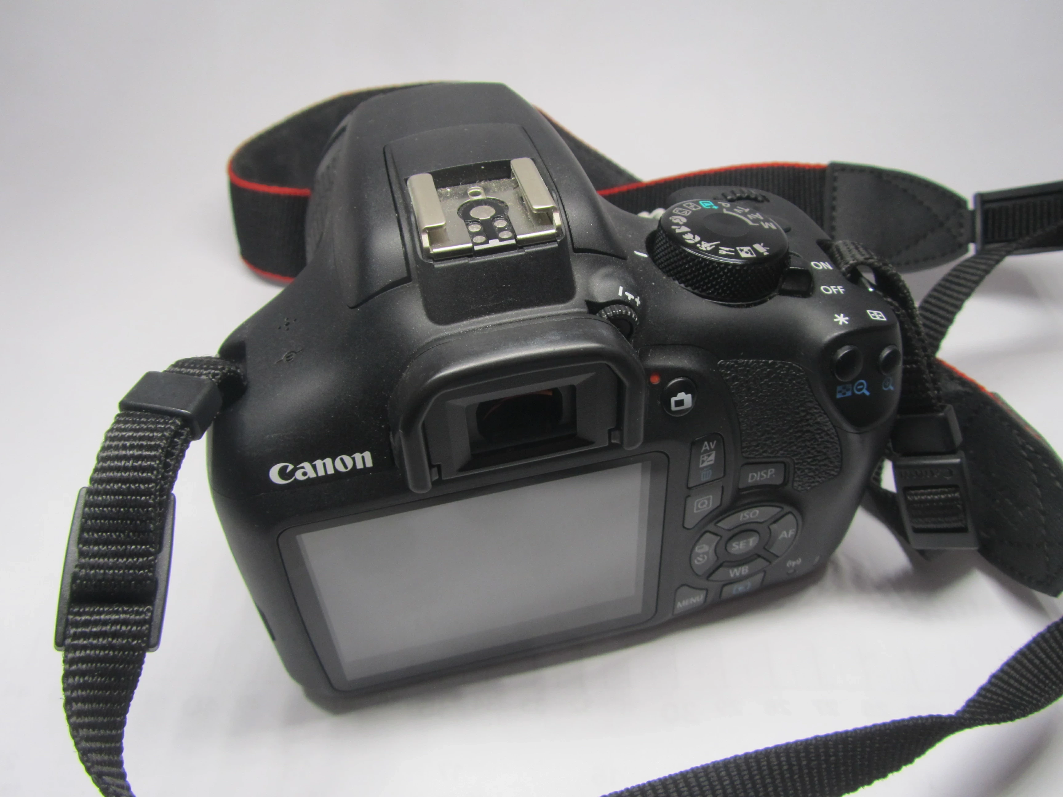 lustrzanka-canon-1300d-obiektyw-18-55mm-filtry-zestaw-model-zalaczonego-obiektywu-ef-s-18-55-mm-f35-56-is-ii