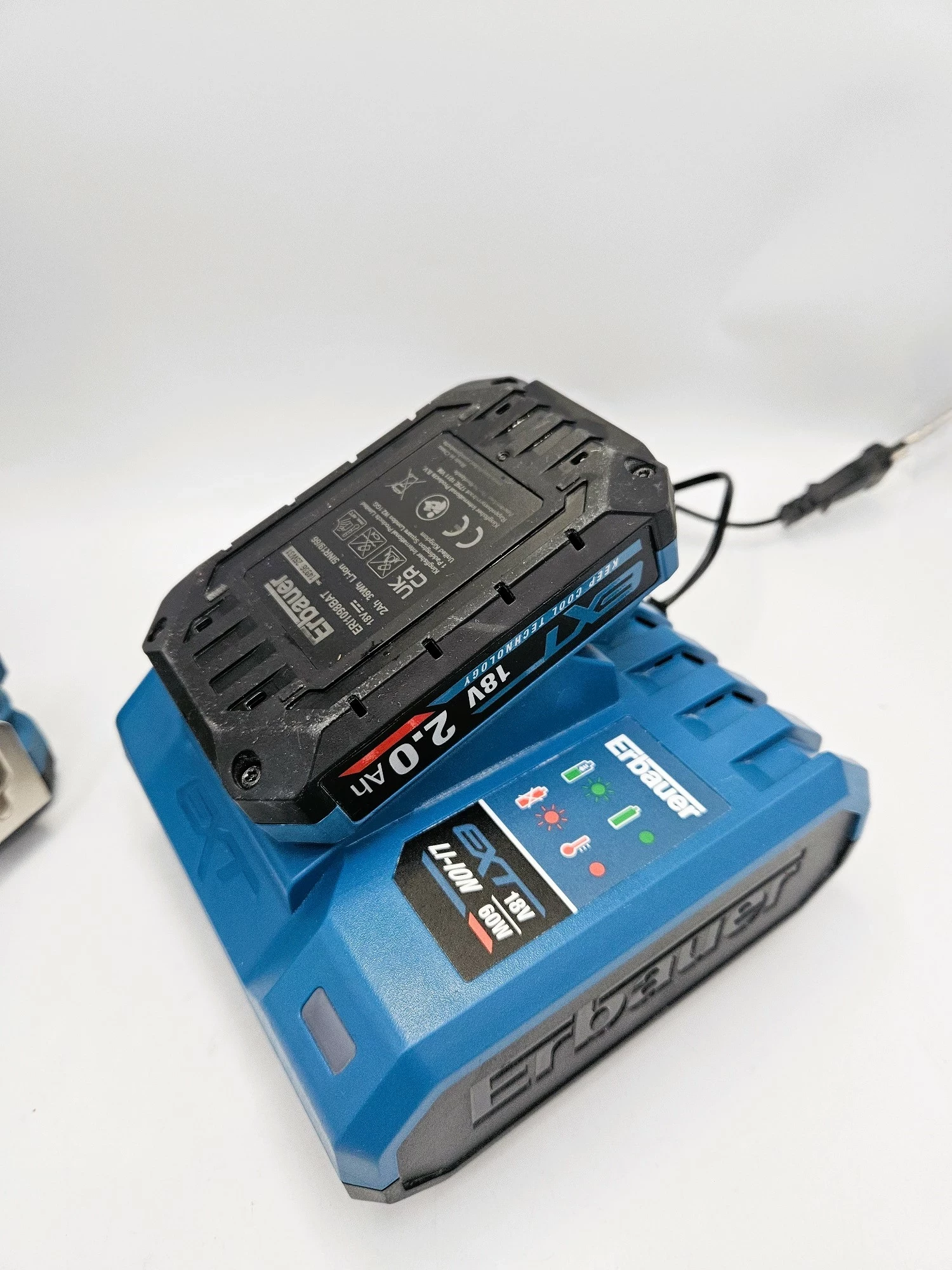 wkretarka-erbauer-eri1092com-2xaku-18v-20ah-ladowarka-ean-gtin-5059340992945