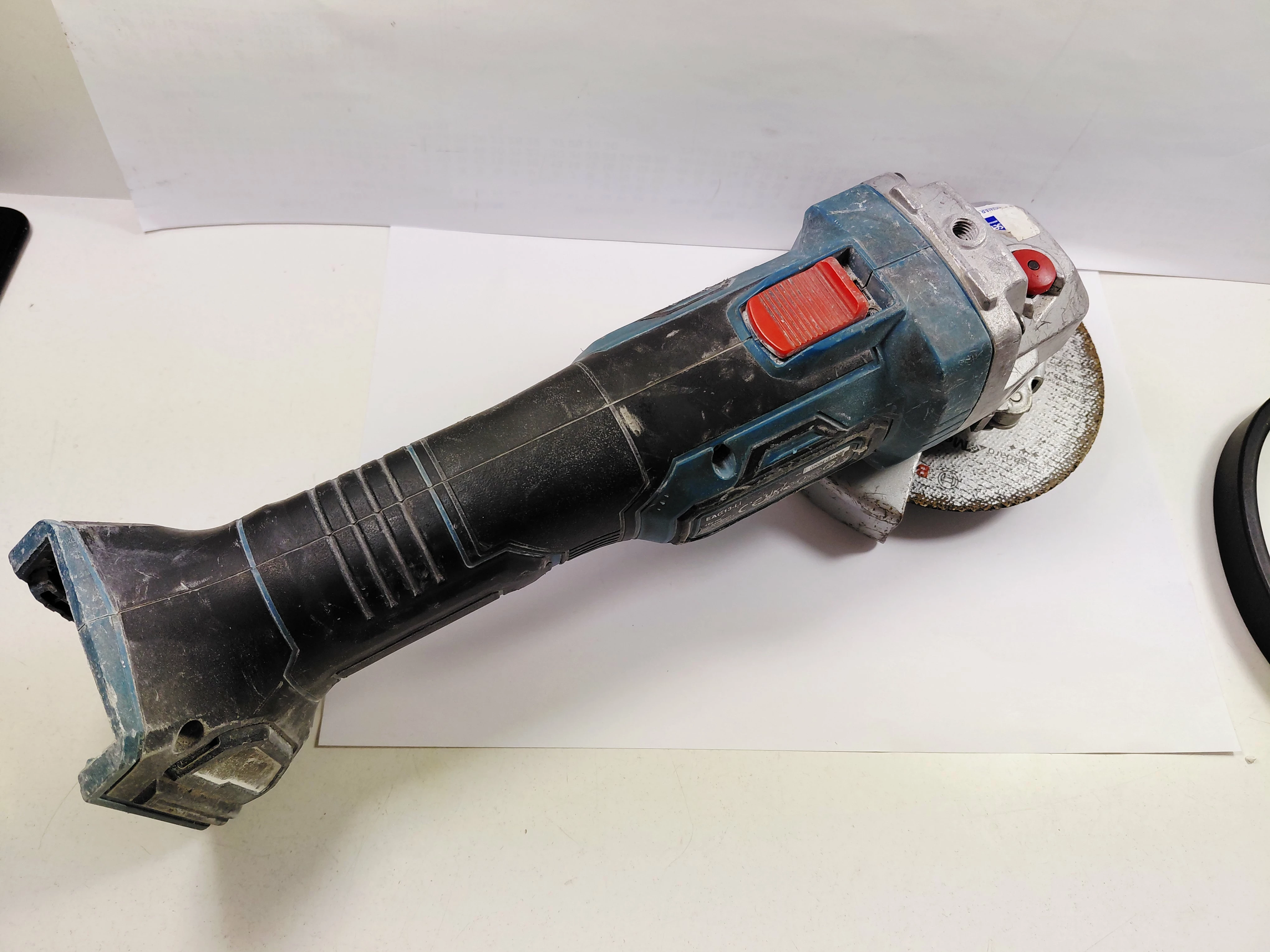 szlifierka-katowa-erbauer-eag13-li-rodzaj-zasilania-128529-1