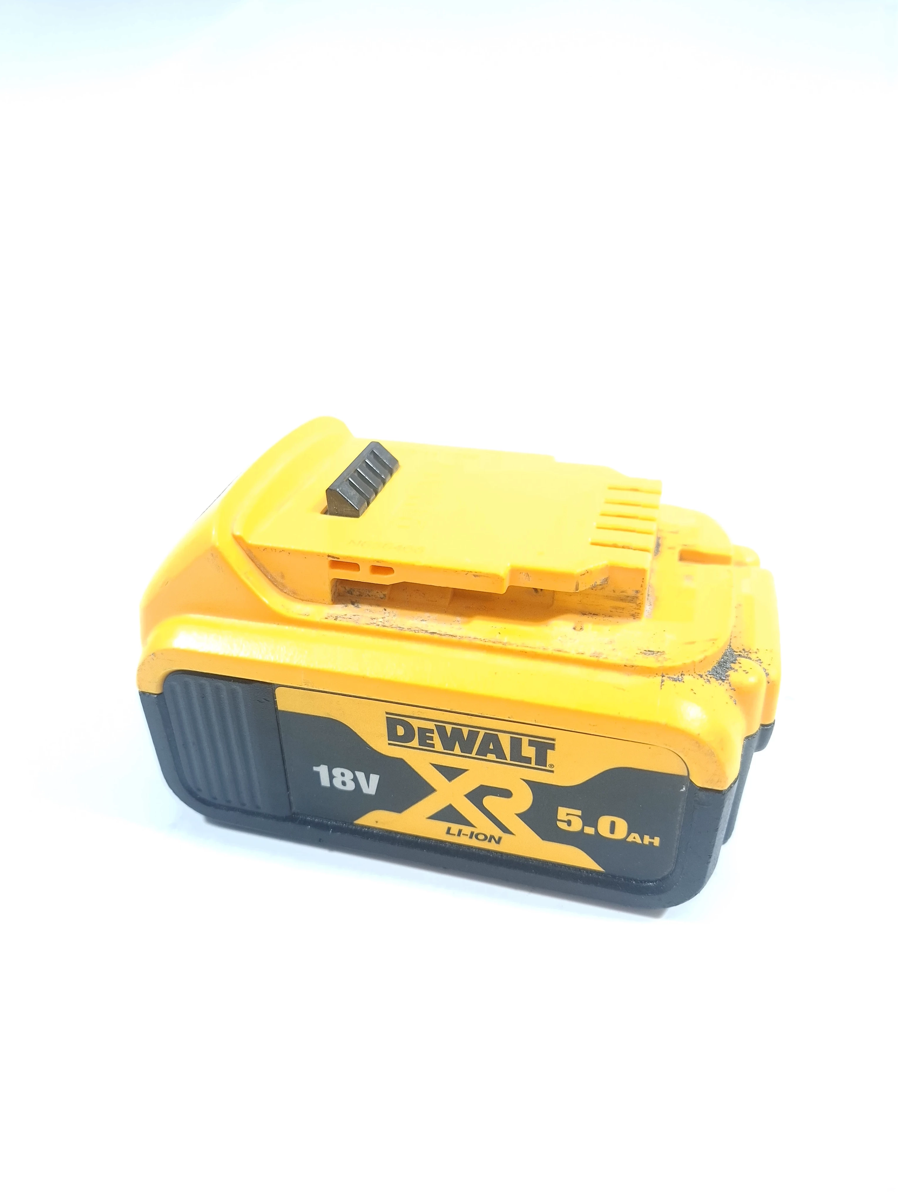 akumulator-li-ion-dewalt-18-v-500-ah-dcb184-2021r-plac-daszynskiego-5-czestochowa-sj