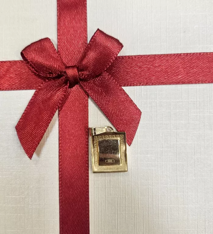 zlota-zawieszka-papiez-585094g-material-17128-2