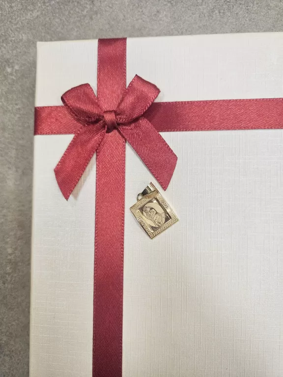 zlota-zawieszka-papiez-585094g-stan-11323-2