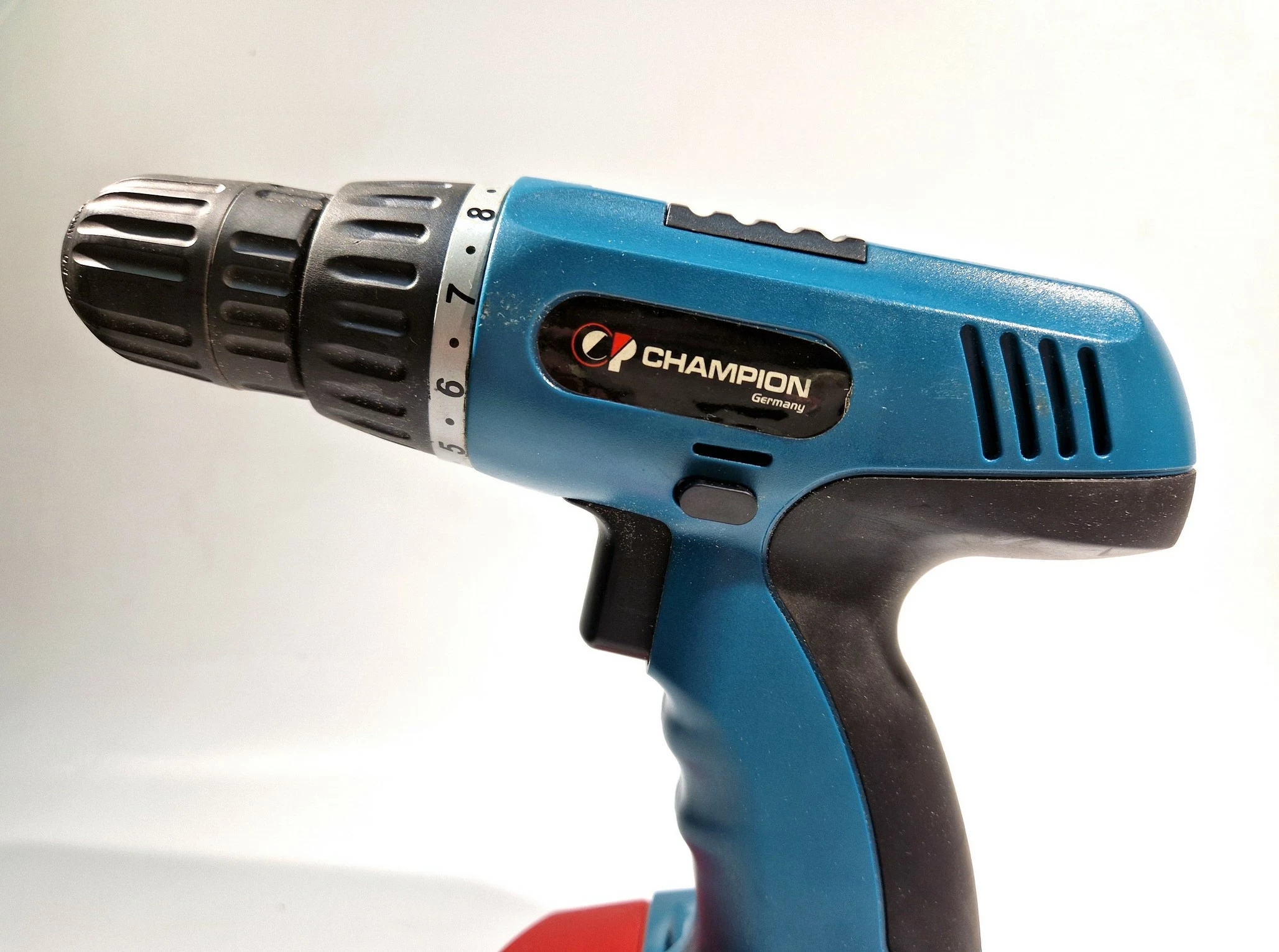 wiertarko-wkretarka-akumulatorowa-champion-cp-1510-stan-11323-2