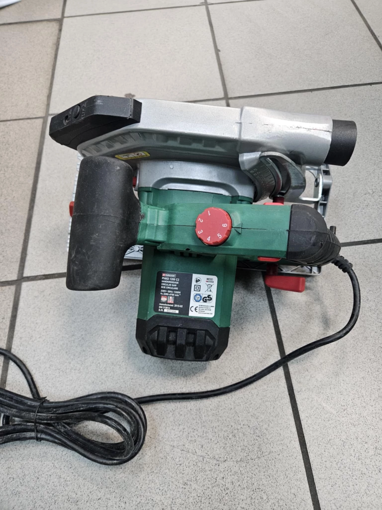 pilarka-tarczowa-parkside-phks-1350-c2-1350-w-stan-11323-2