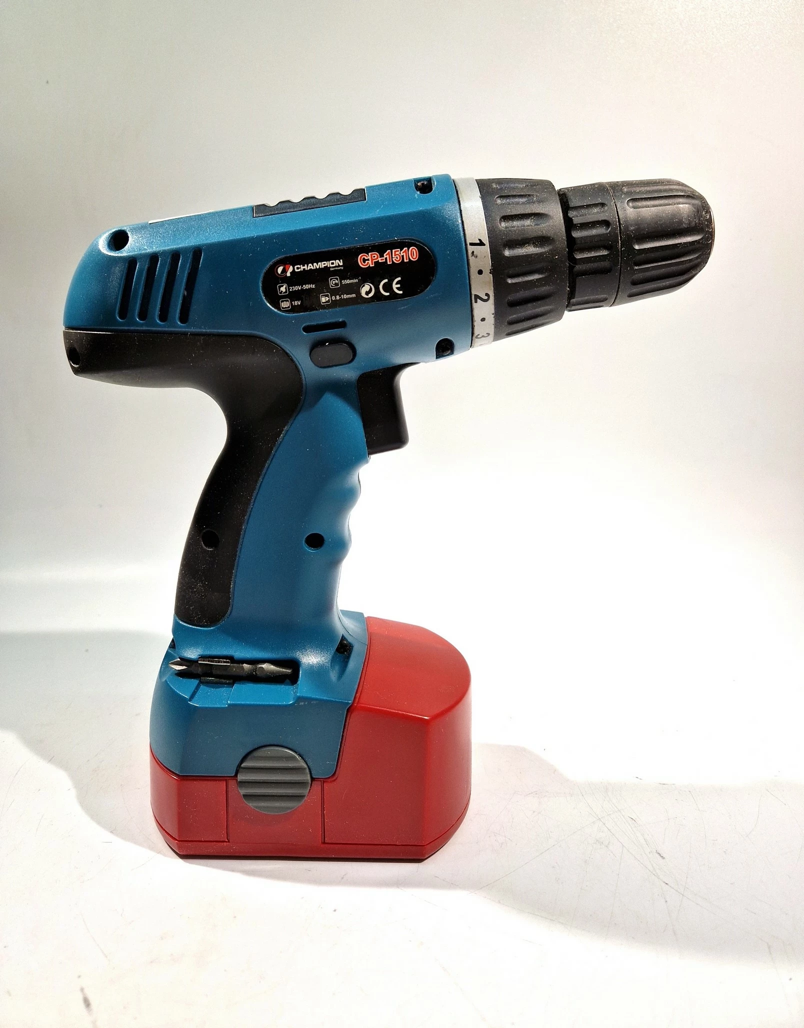 wiertarko-wkretarka-akumulatorowa-champion-cp-1510-napiecie-v-128551-6