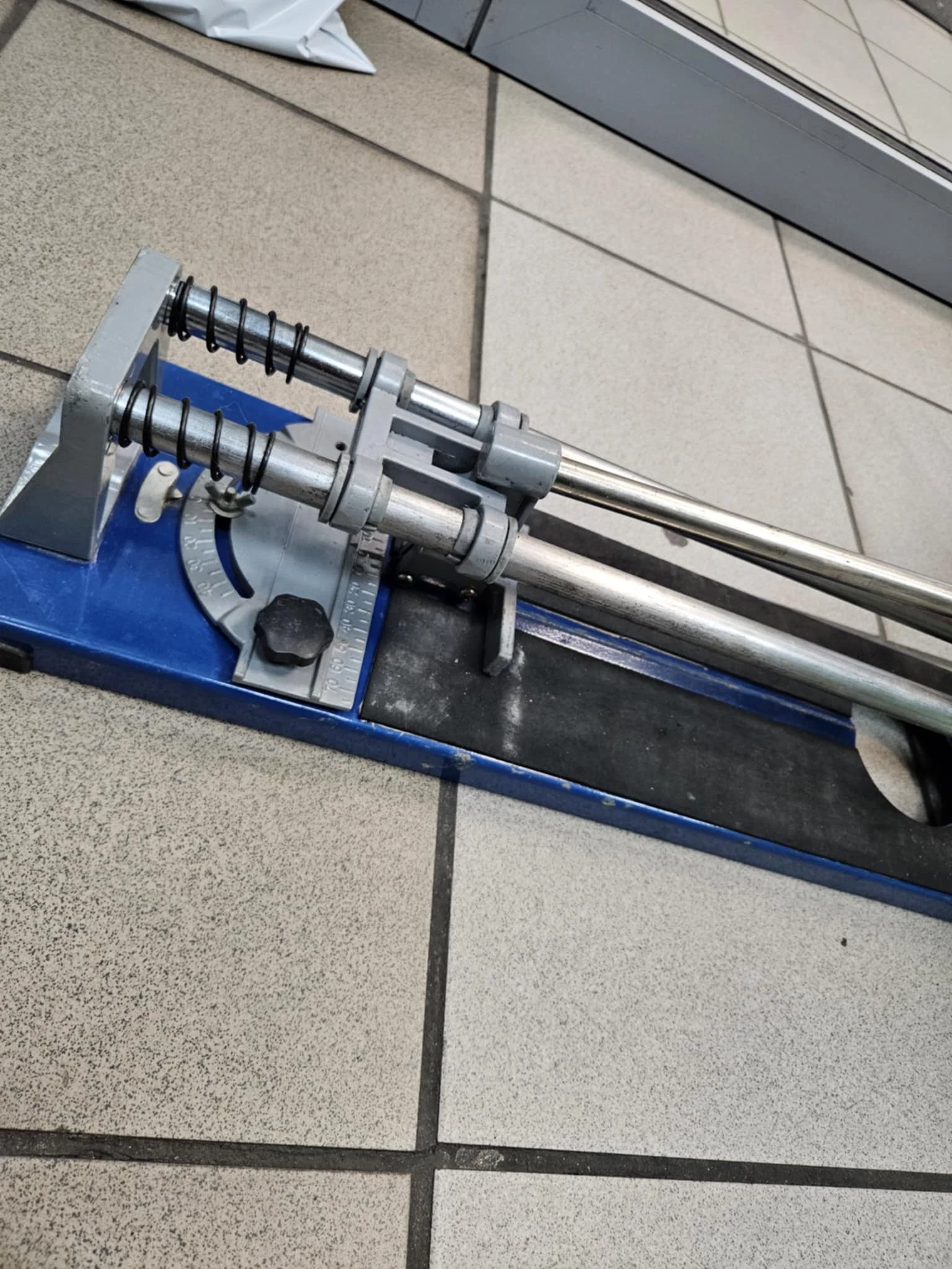 przecinarka-do-glazury-niebieska-stan-11323-2