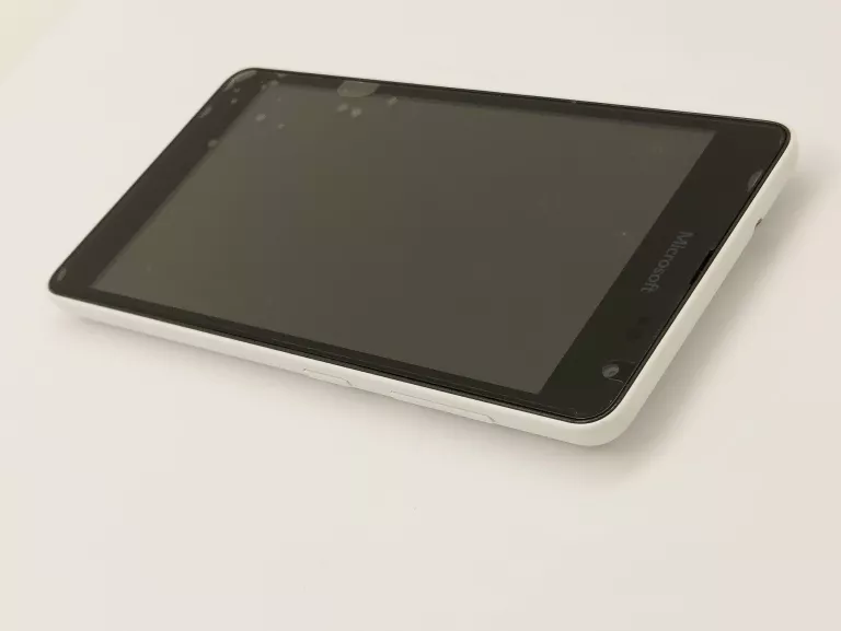 smartfon-microsoft-lumia-535-bialy-przekatna-ekranu-500