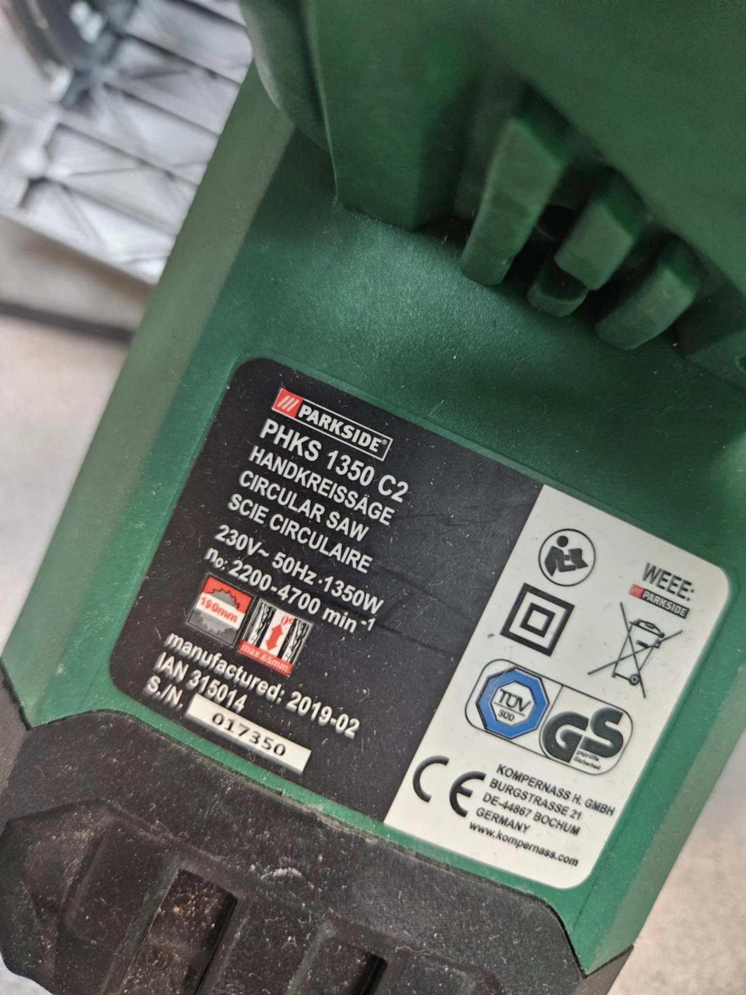 pilarka-tarczowa-parkside-phks-1350-c2-1350-w-srednica-otworu-pily-12500